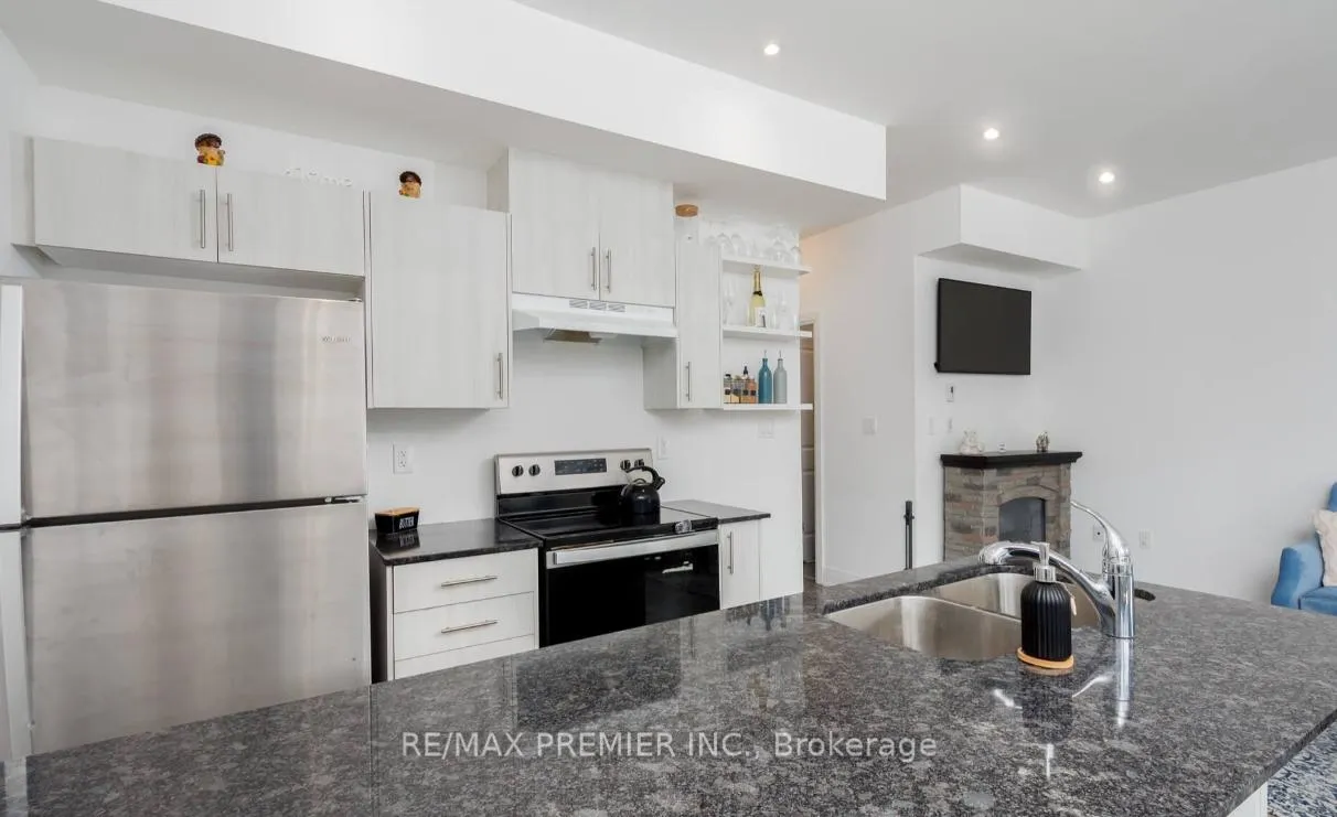 Photo 5 of 15 Haven Lane, Barrie, Painswick South — HOMEH