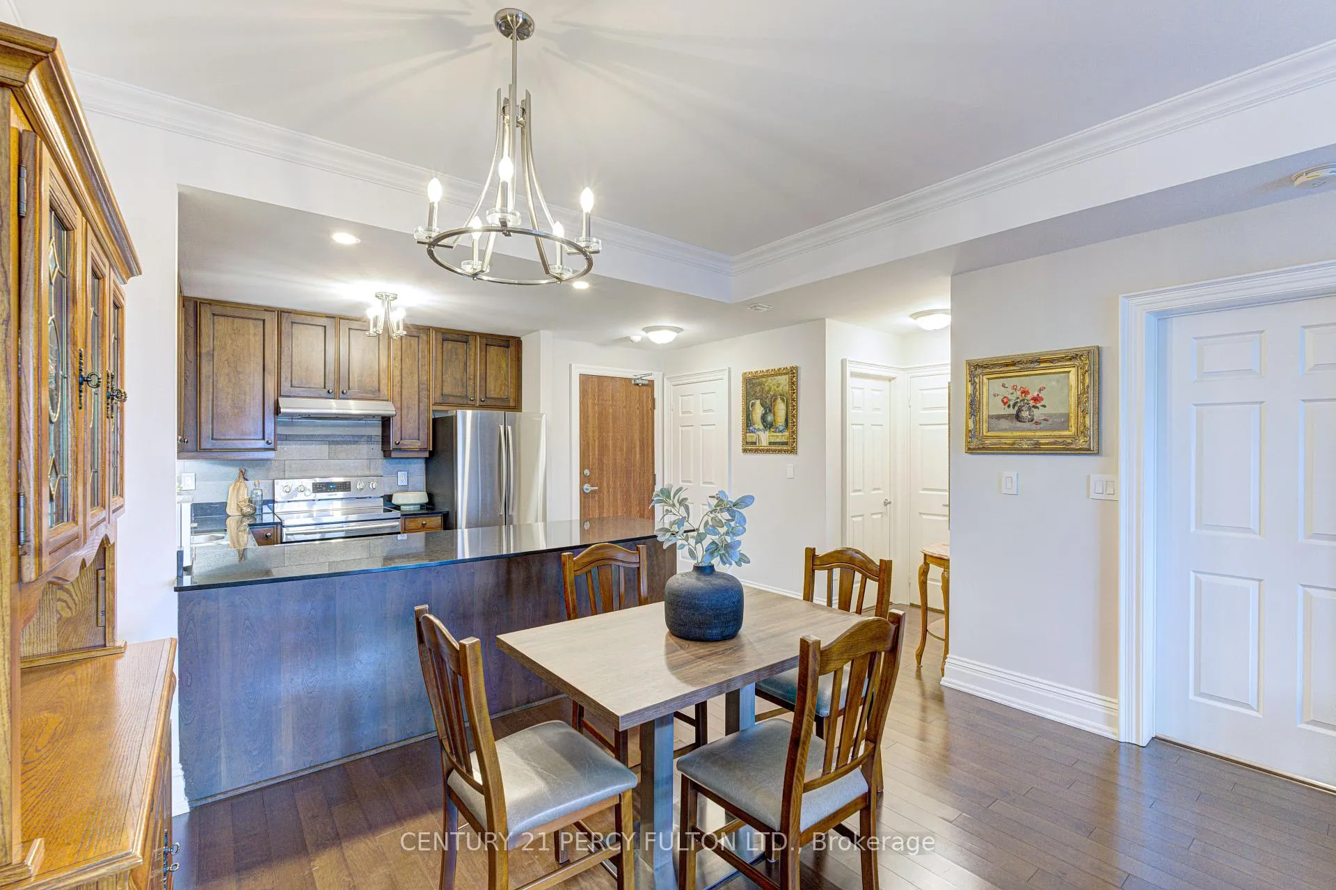 Photo 8 of Unit PH 412, 4620 Highway 7, Vaughan, East Woodbridge — HOMEH