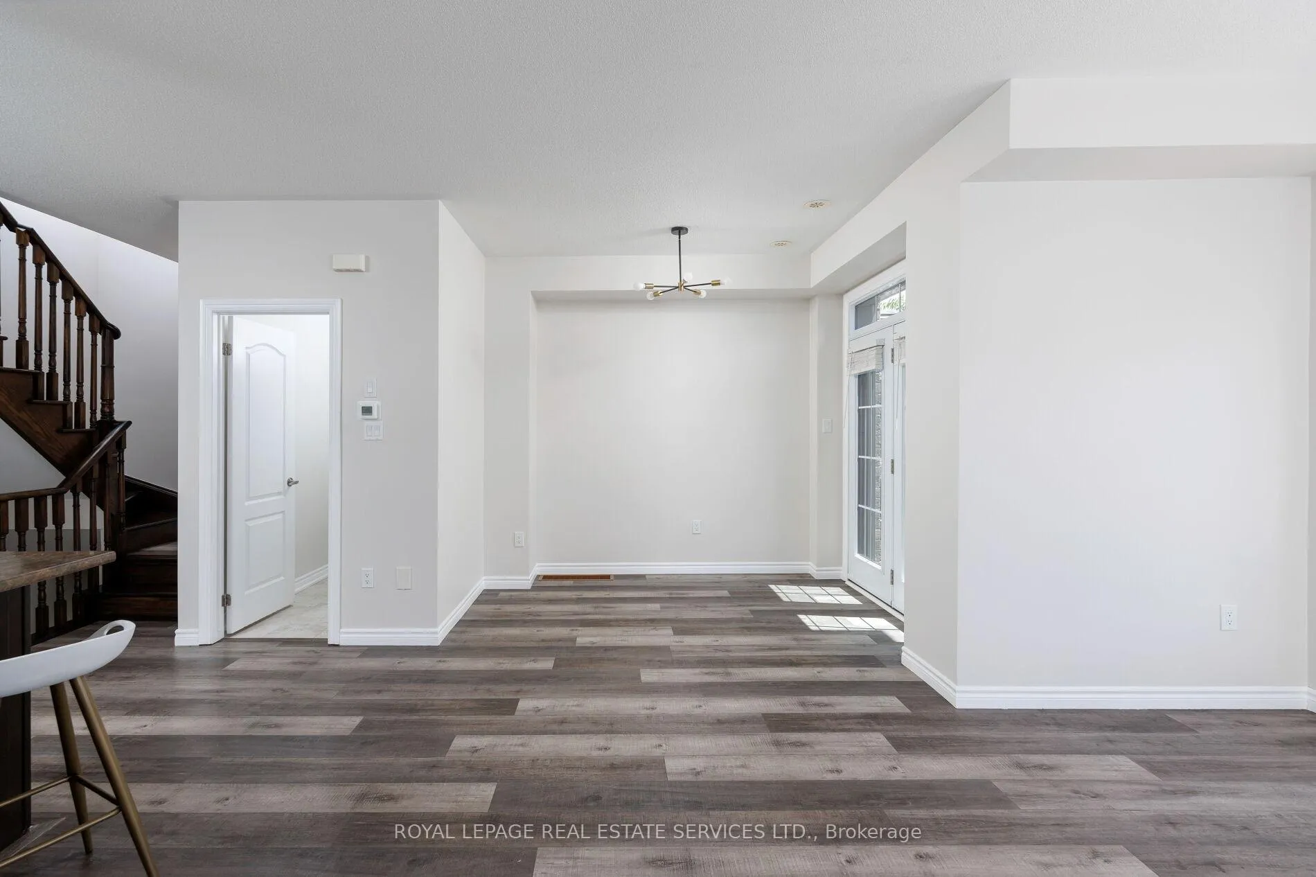 Photo 15 of 2425 Greenwich Drive, Oakville, Westmount — HOMEH