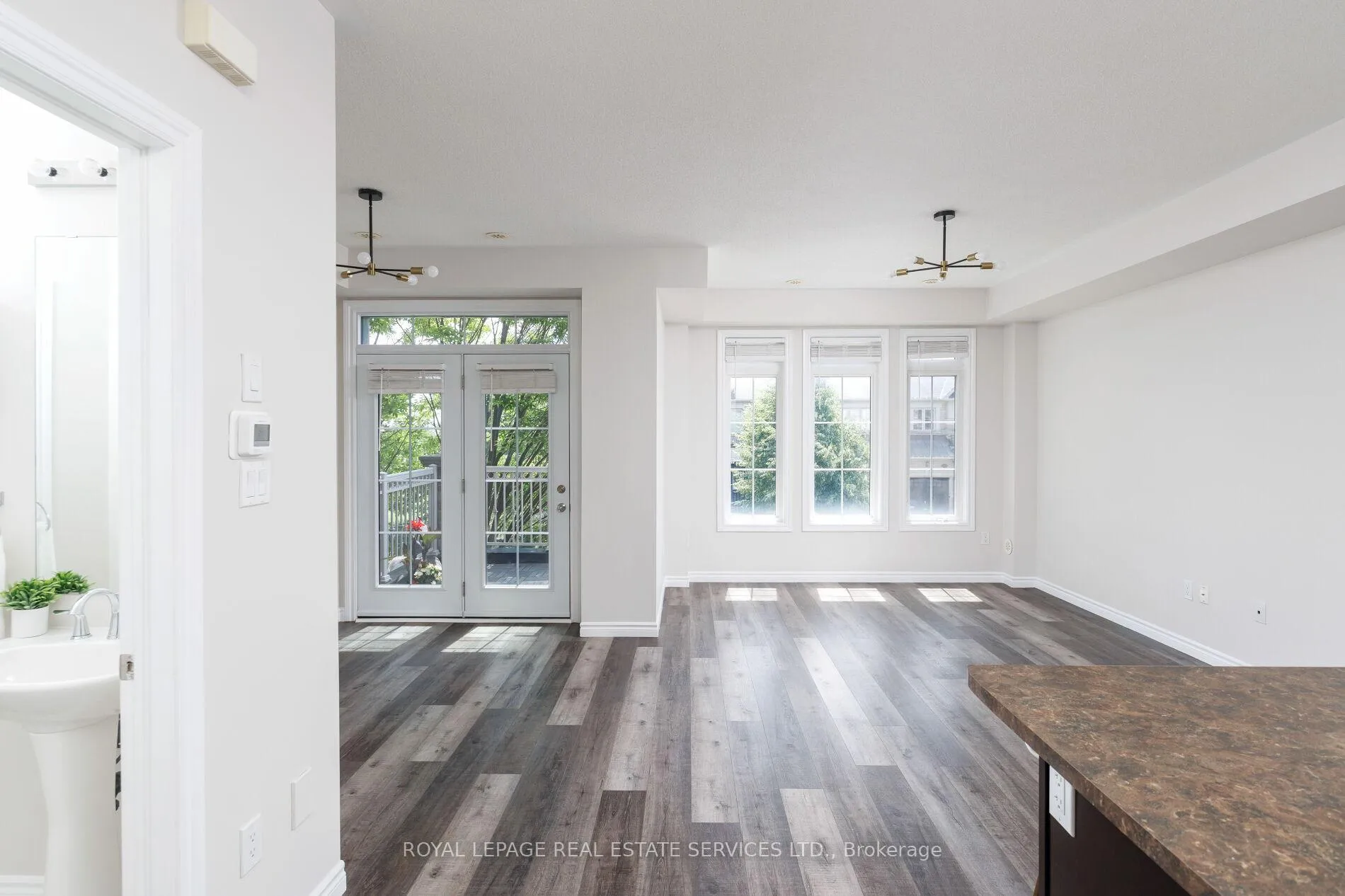 Photo 21 of 2425 Greenwich Drive, Oakville, Westmount — HOMEH