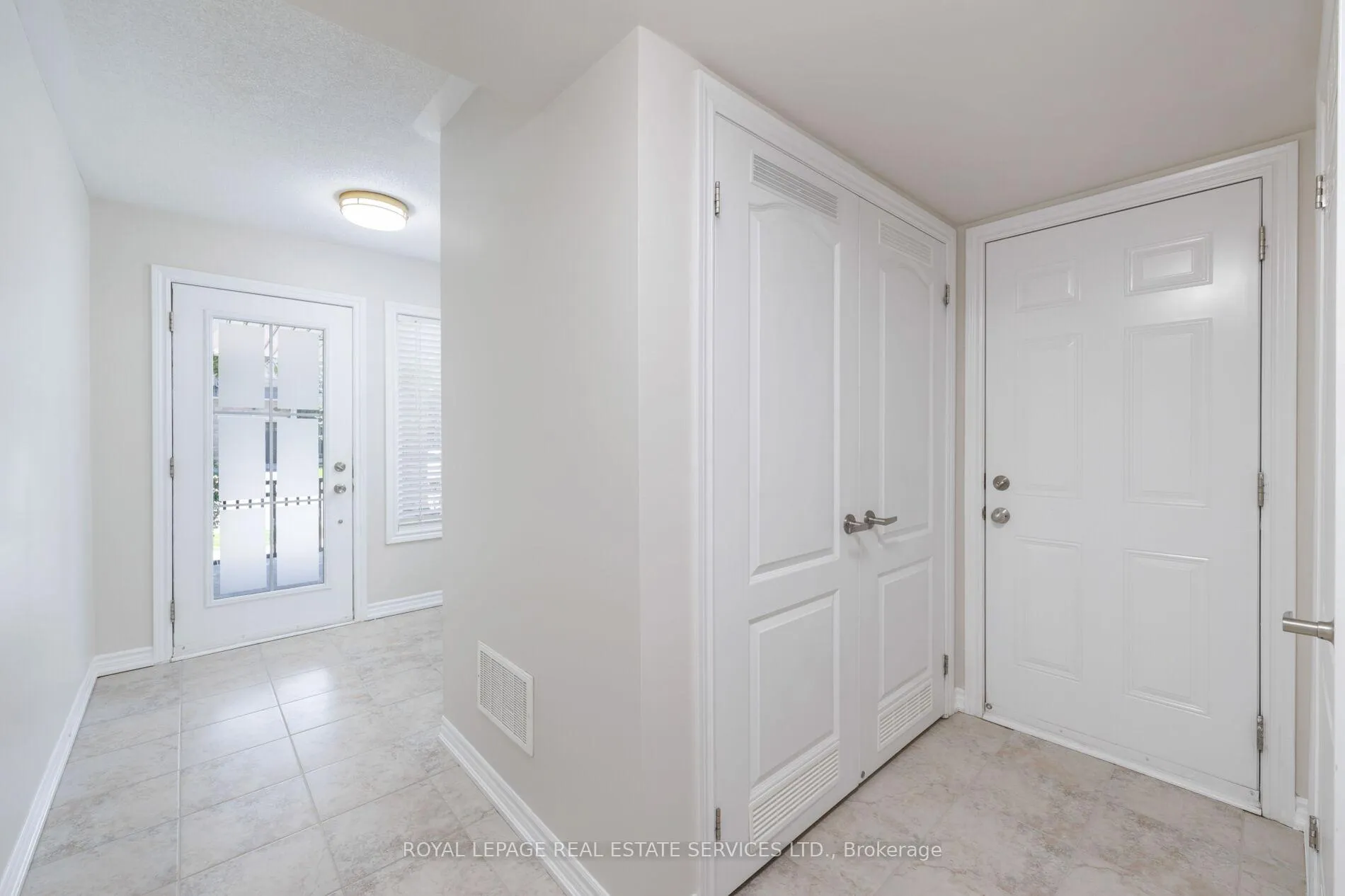 Photo 34 of 2425 Greenwich Drive, Oakville, Westmount — HOMEH