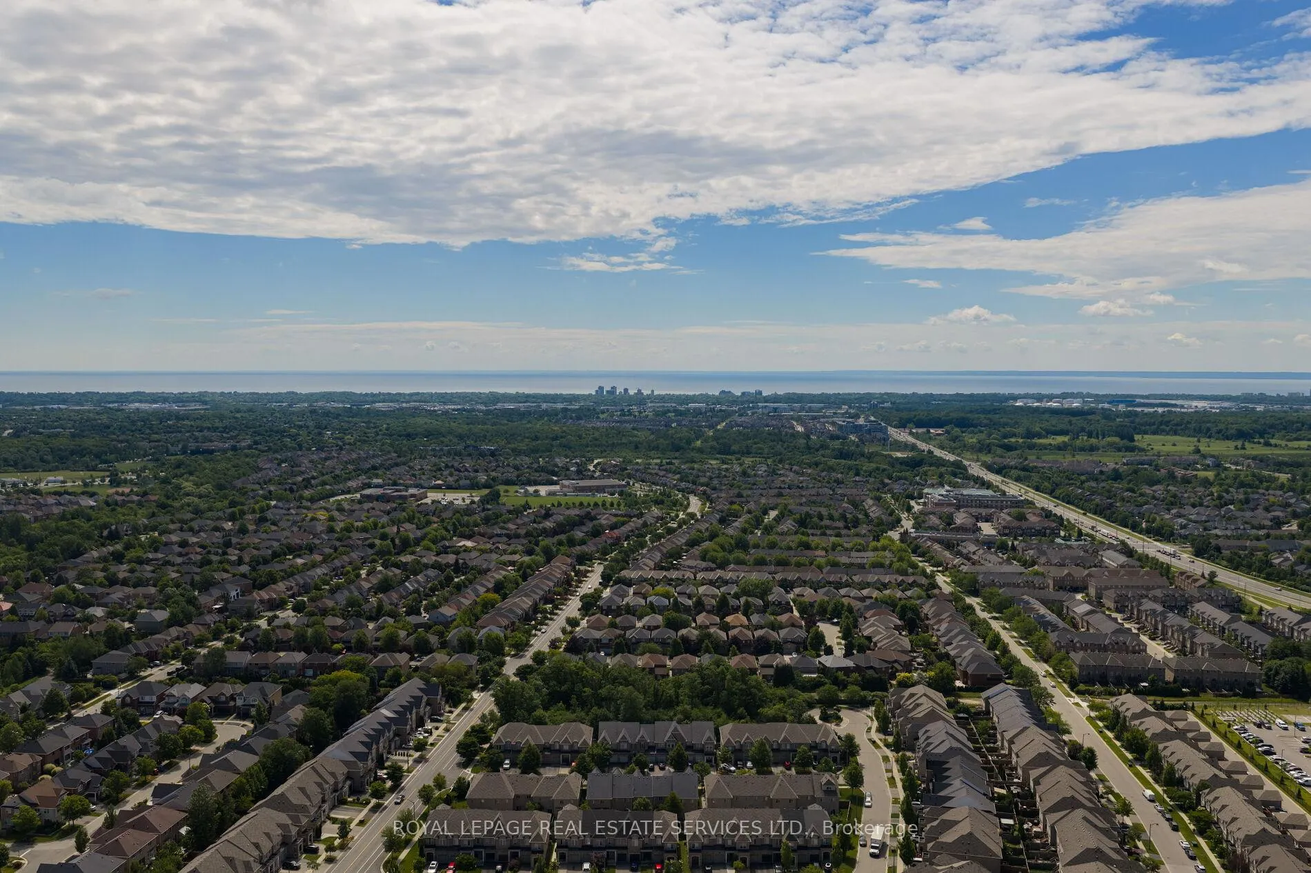 Photo 46 of 2425 Greenwich Drive, Oakville, Westmount — HOMEH
