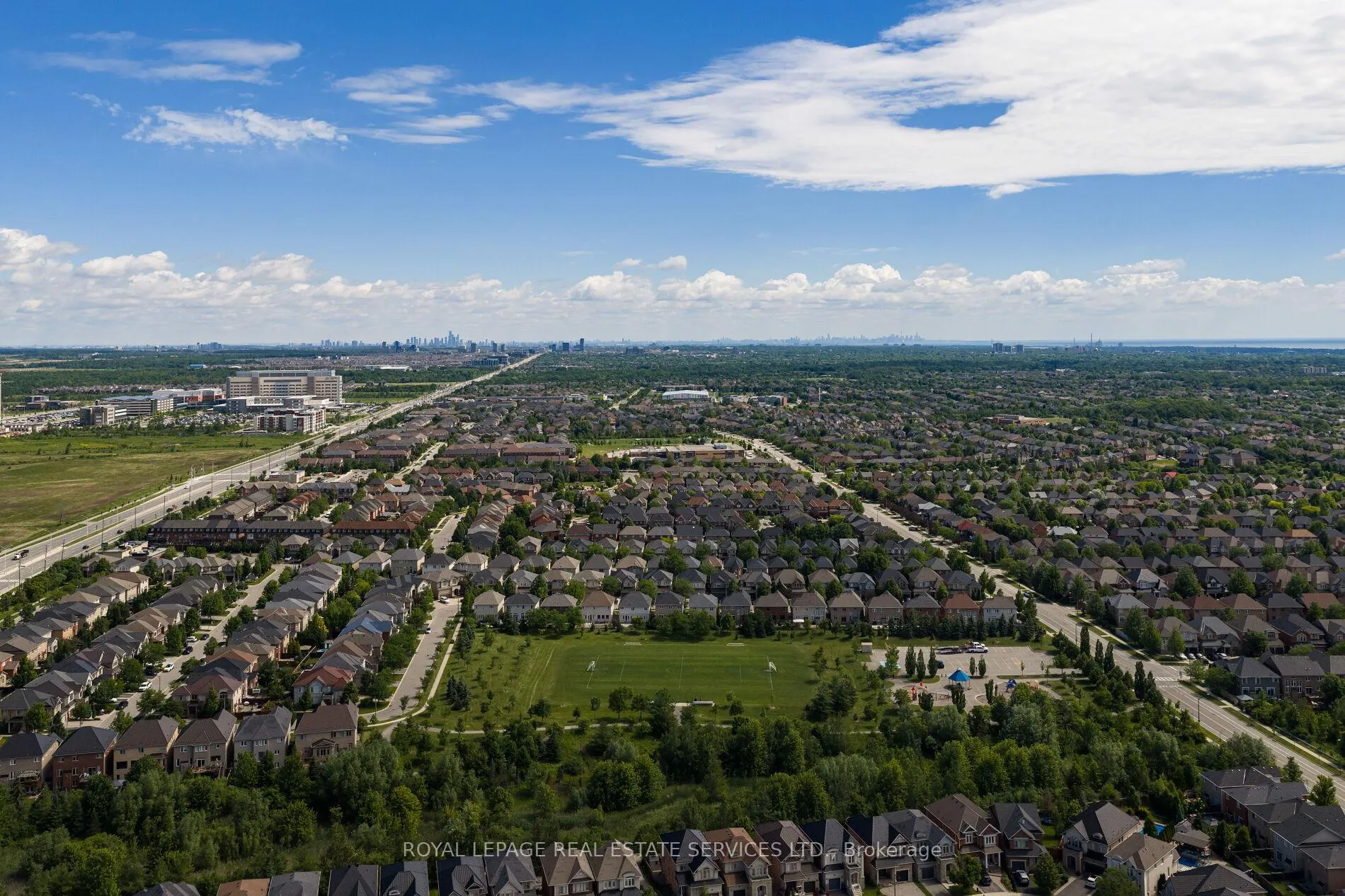 Photo 47 of 2425 Greenwich Drive, Oakville, Westmount — HOMEH