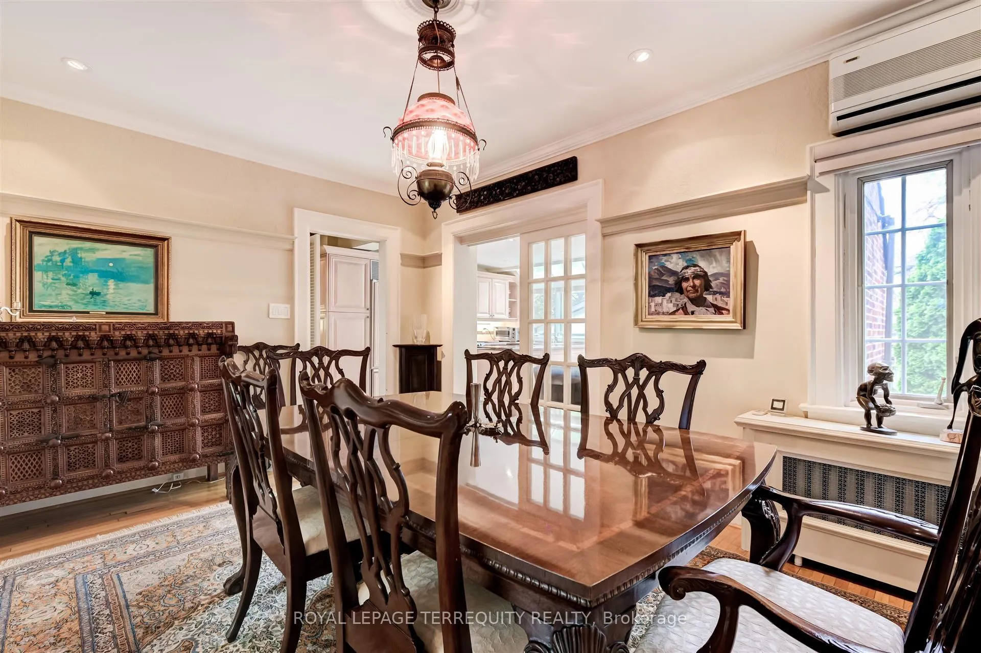Photo 7 of 25 Poplar Plains Crescent, Toronto, Casa Loma — HOMEH