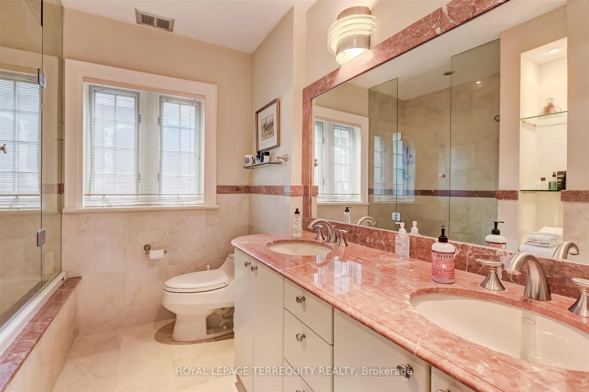 Photo 22 of 25 Poplar Plains Crescent, Toronto, Casa Loma — HOMEH
