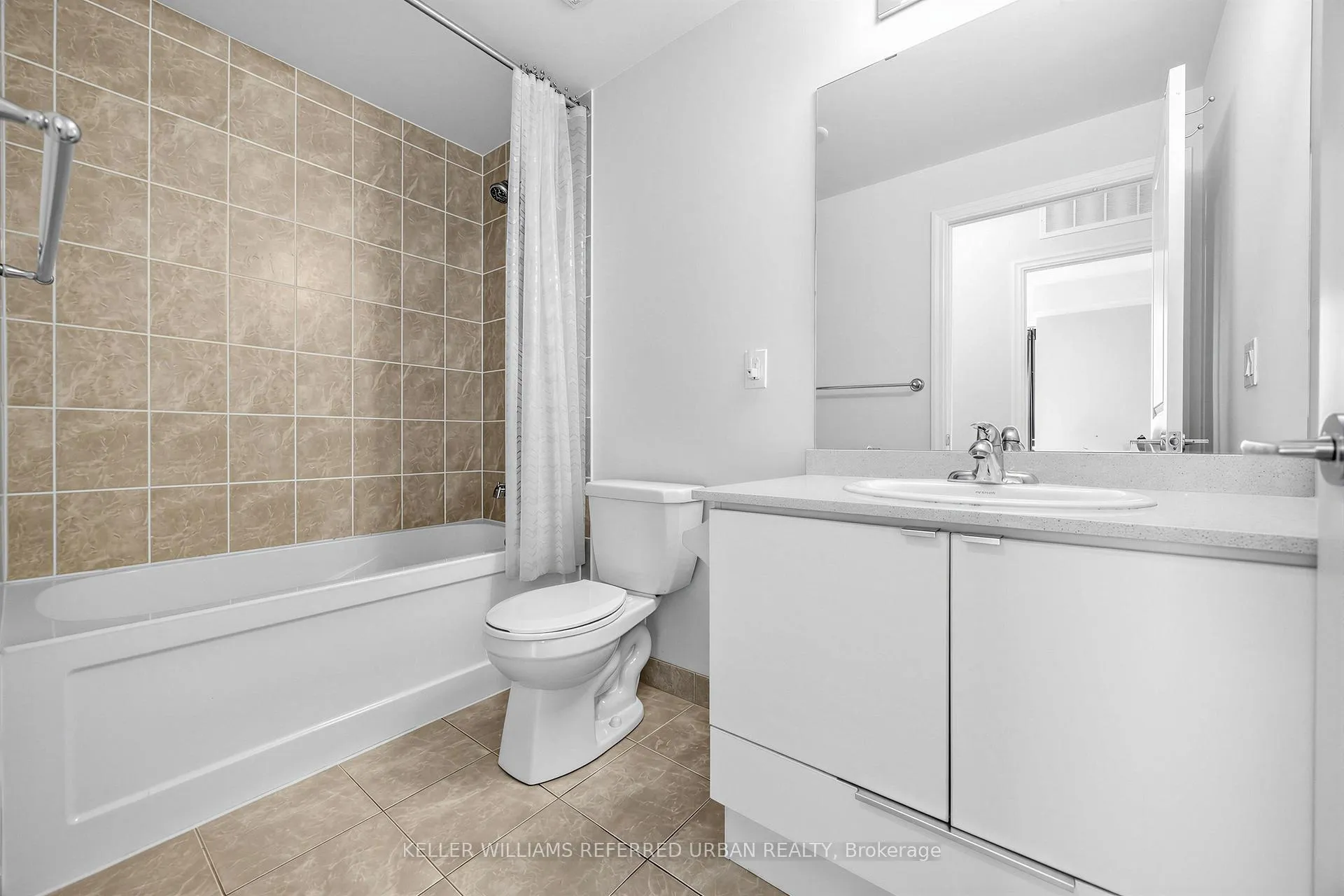 Photo 17 of Unit 708, 3563 Lake Shore Boulevard W, Etobicoke, Long Branch — HOMEH