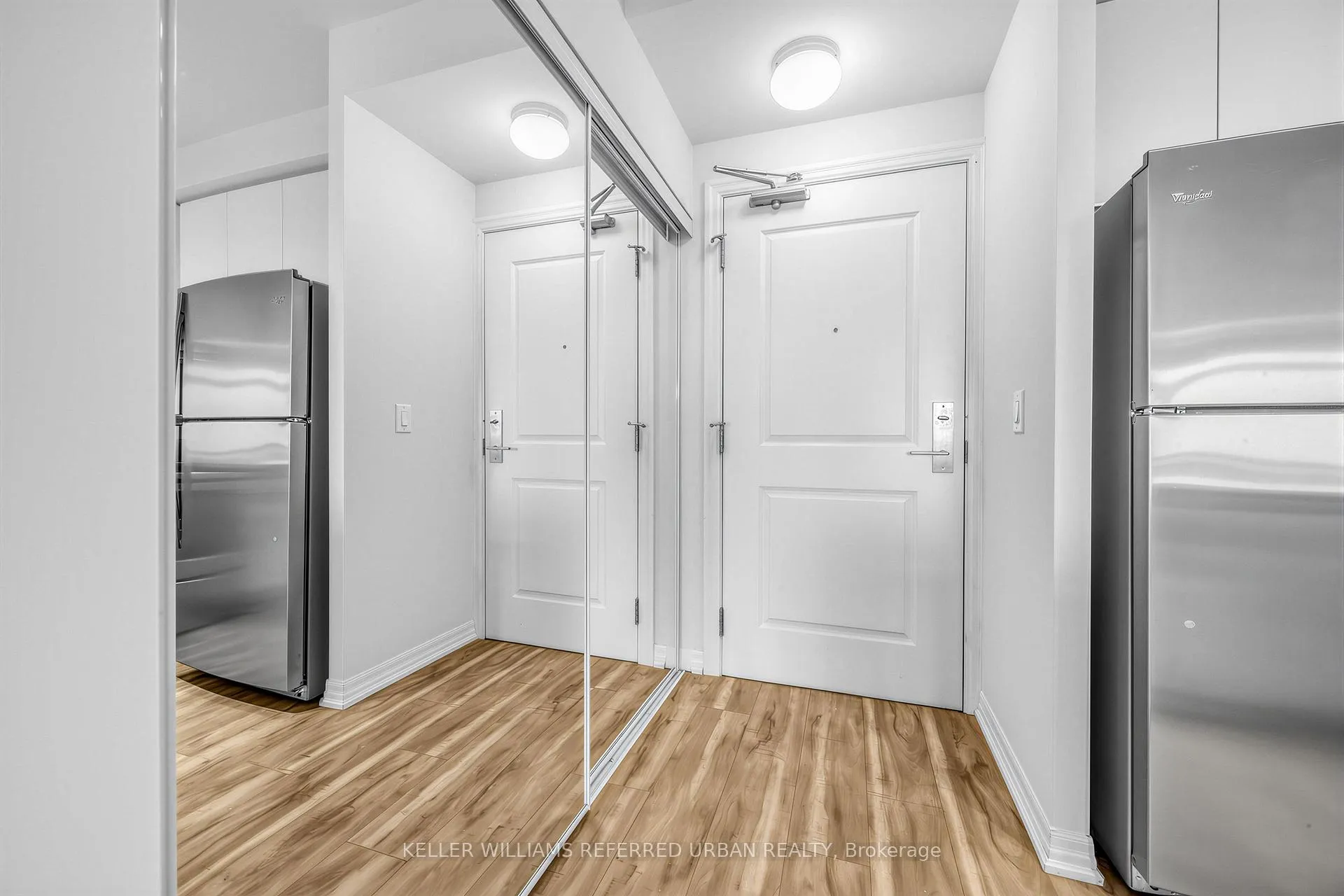 Photo 18 of Unit 708, 3563 Lake Shore Boulevard W, Etobicoke, Long Branch — HOMEH