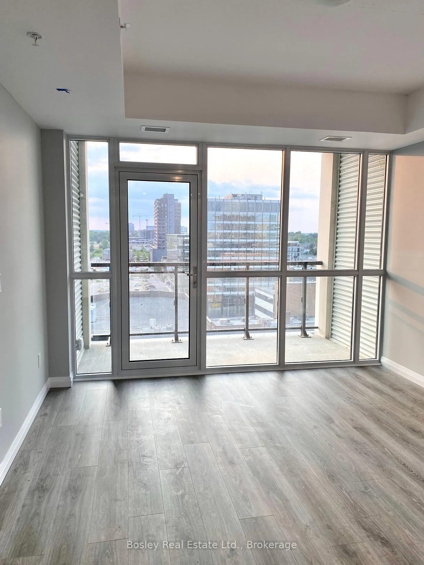 Photo 5 of Unit 1110, 60 Charles Street W, Kitchener, City Commercial Core — HOMEH