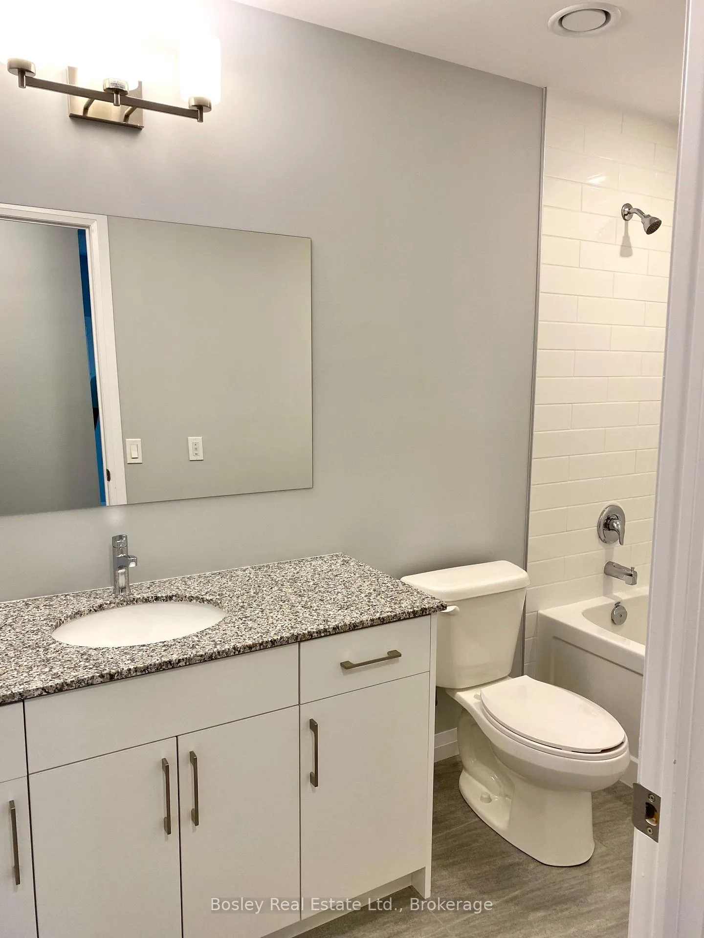 Photo 7 of Unit 1110, 60 Charles Street W, Kitchener, City Commercial Core — HOMEH