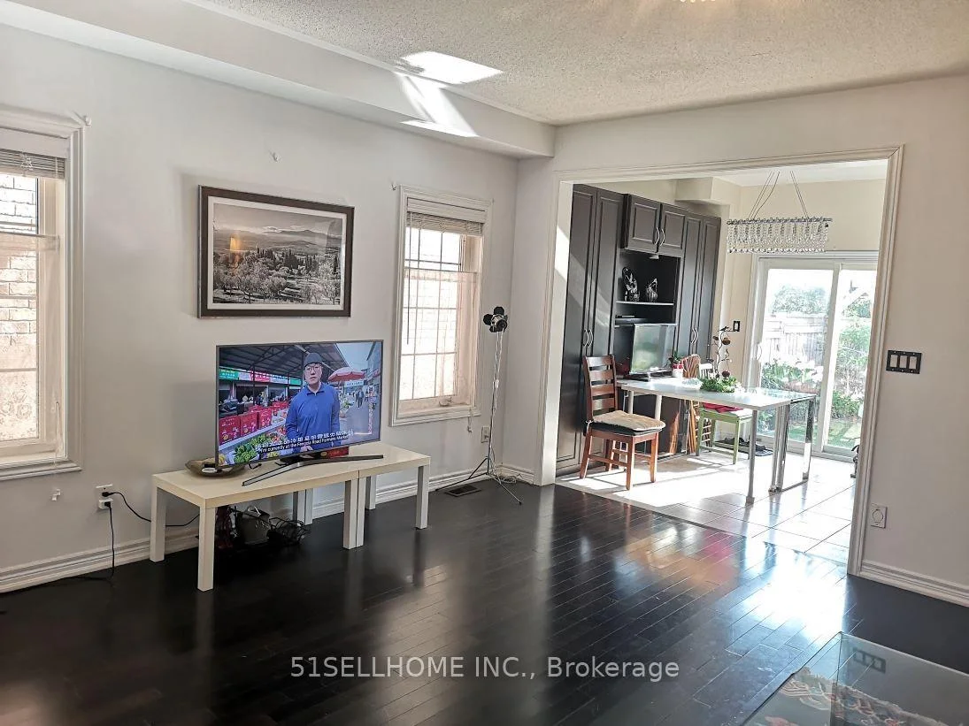 Photo 65 of 16 Lady Loretta Lane, Vaughan, Patterson — HOMEH