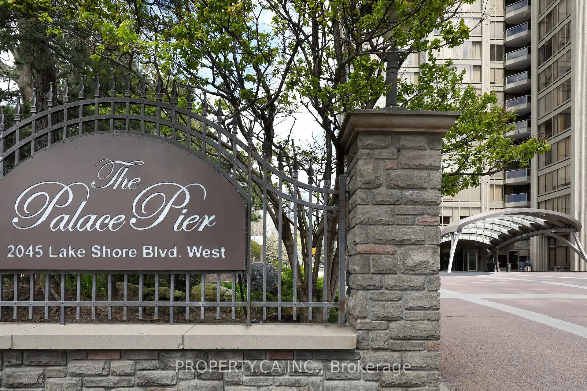 Front of Unit 3701, 2045 Lake Shore Boulevard W