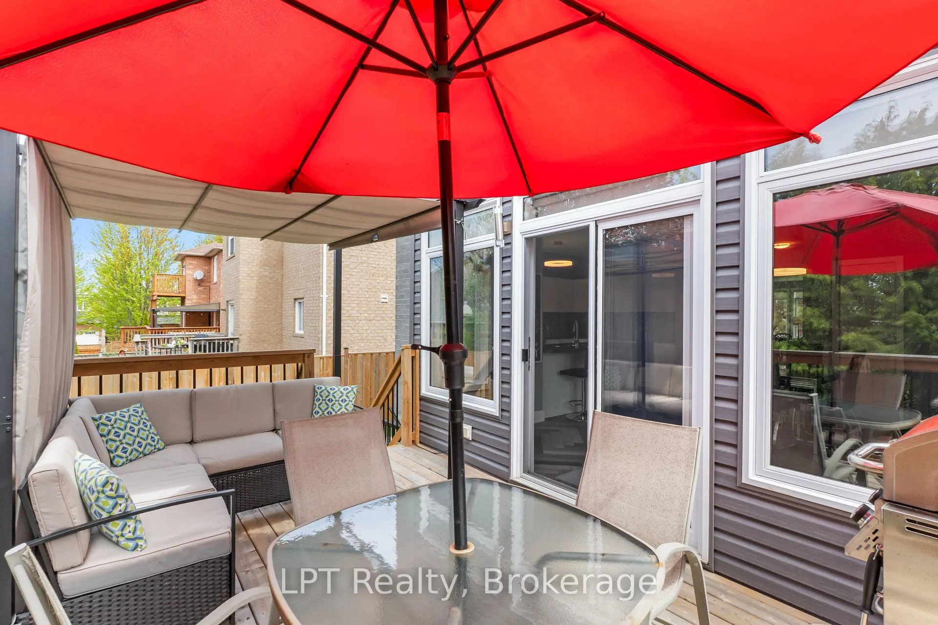 Photo 23 of 111 Bayview Avenue, Georgina, Keswick South — HOMEH