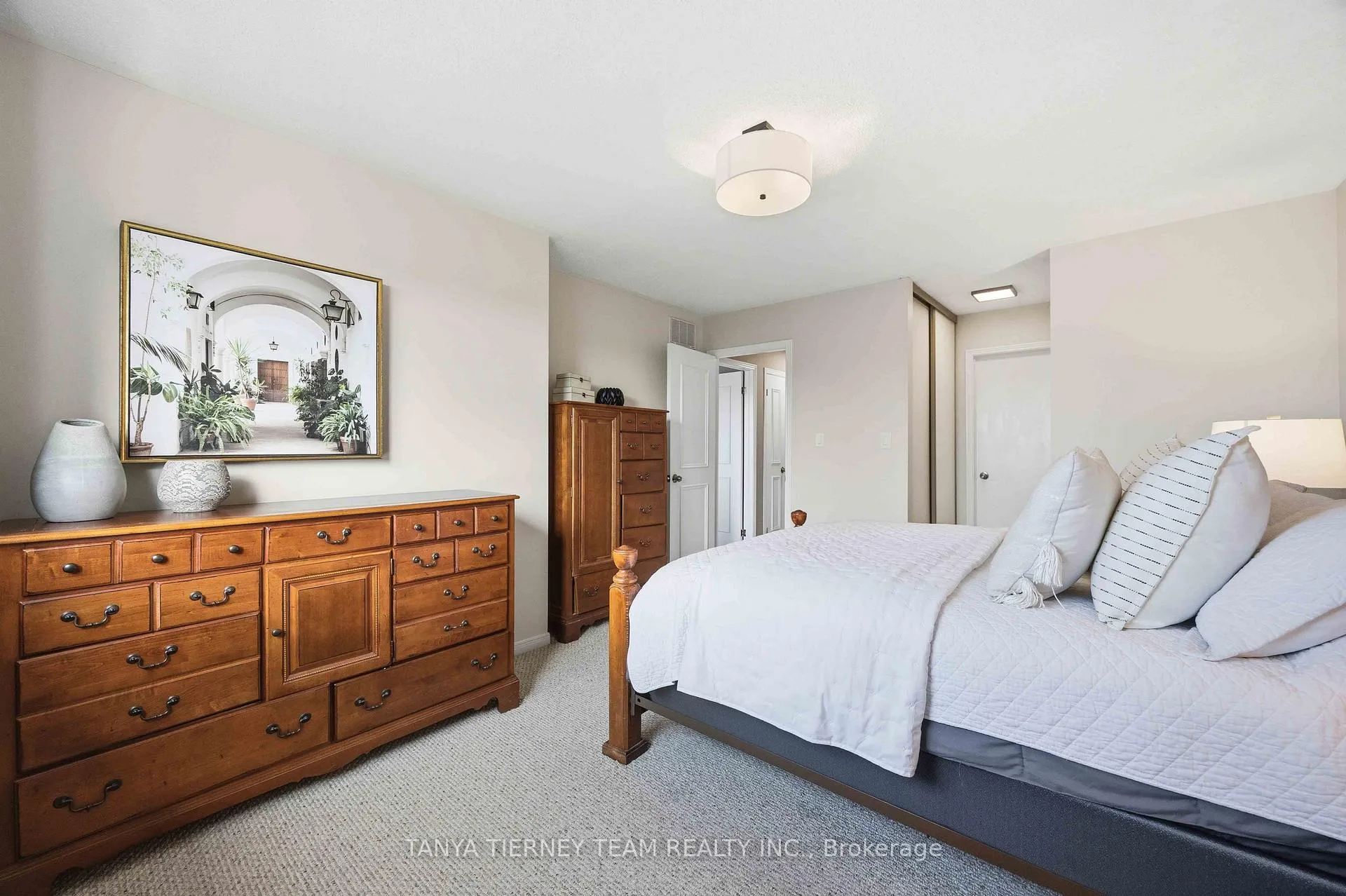 Photo 31 of 97B Concession Street E, Clarington, Bowmanville — HOMEH