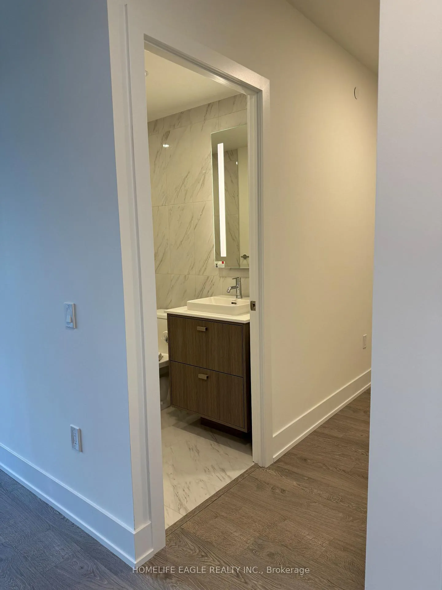 Photo 5 of Unit 821, 858 Dupont Street, Toronto, Dovercourt-Wallace Emerson-Junction — HOMEH