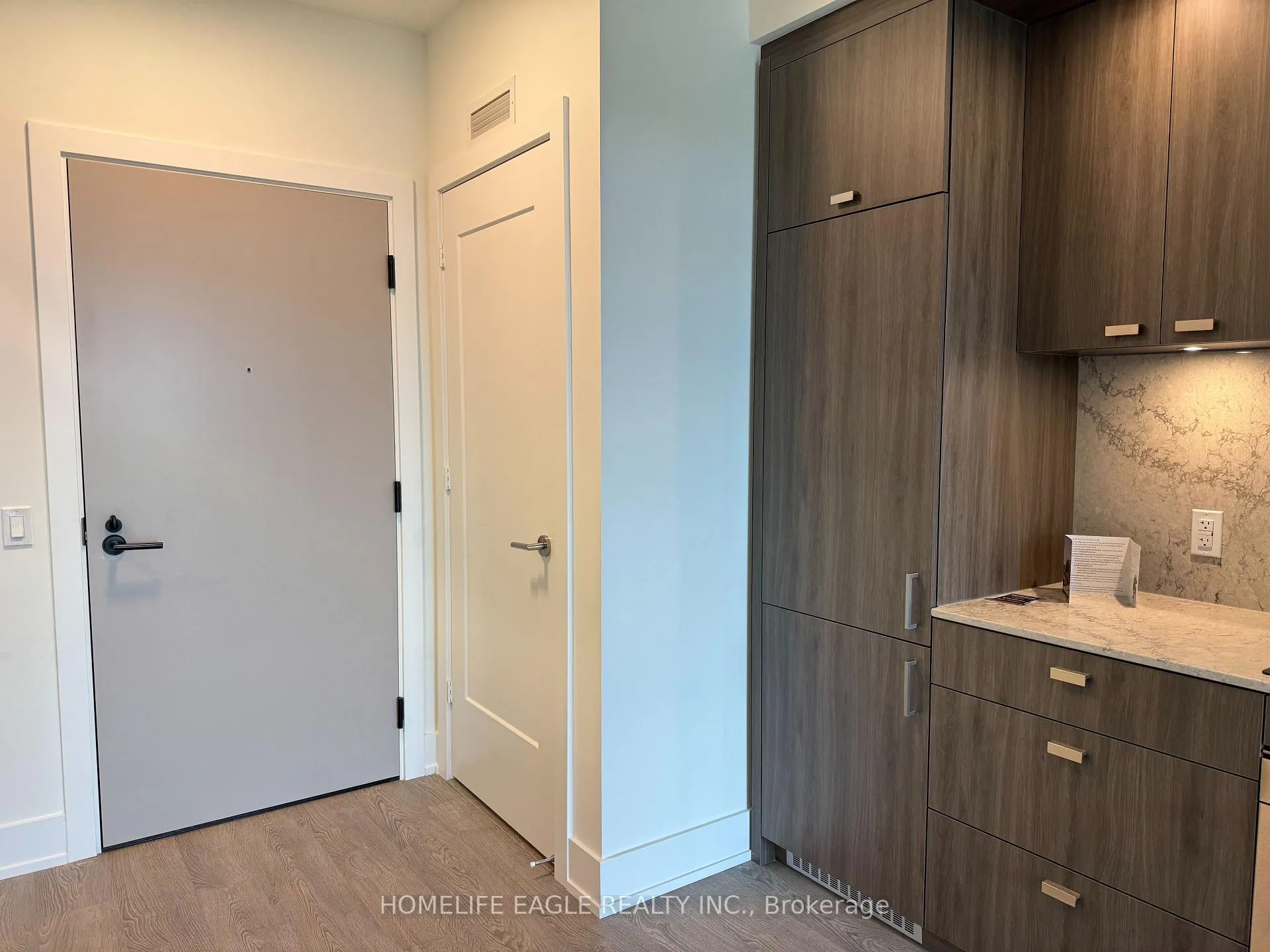 Photo 9 of Unit 821, 858 Dupont Street, Toronto, Dovercourt-Wallace Emerson-Junction — HOMEH