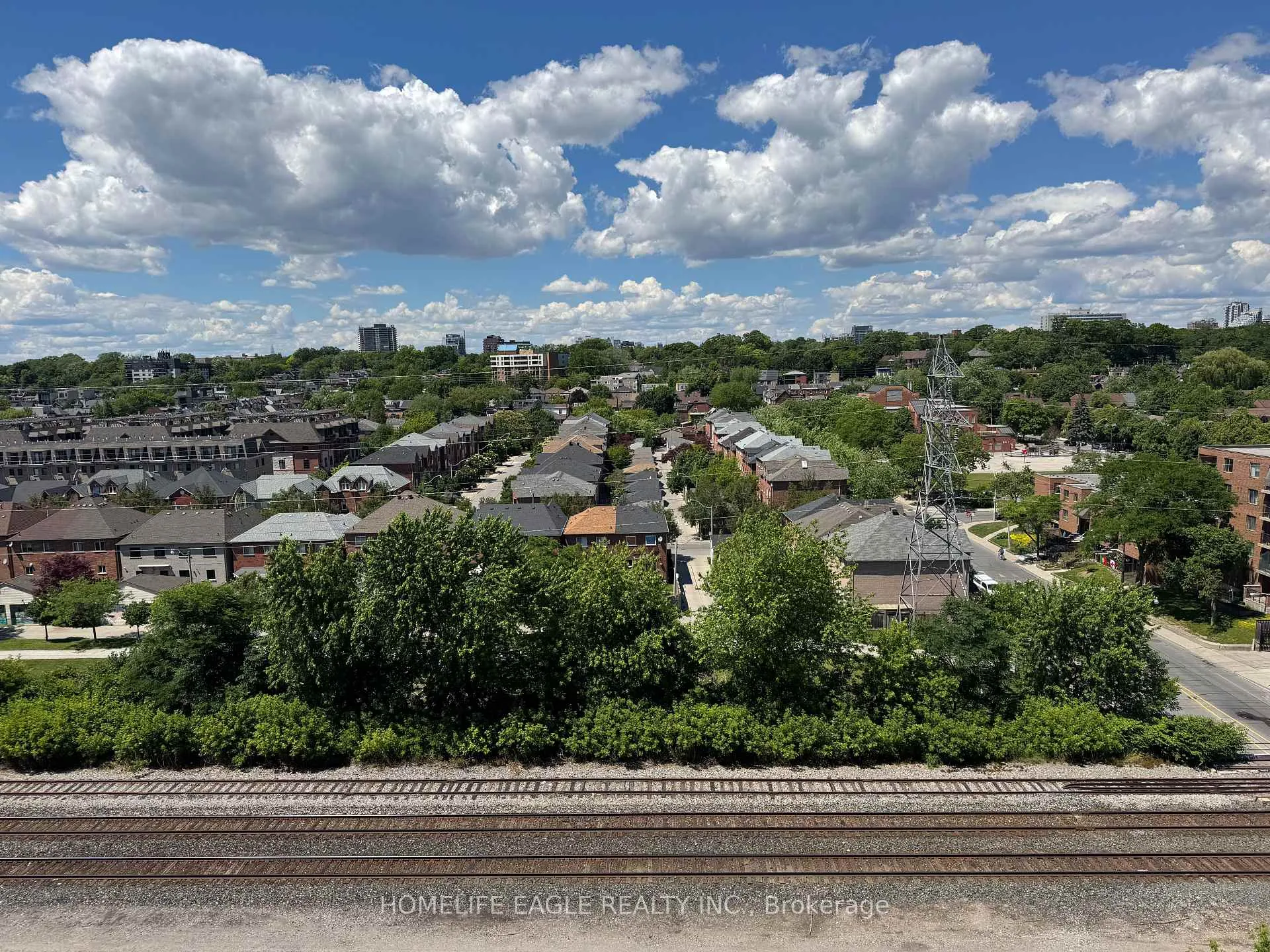 Photo 11 of Unit 821, 858 Dupont Street, Toronto, Dovercourt-Wallace Emerson-Junction — HOMEH