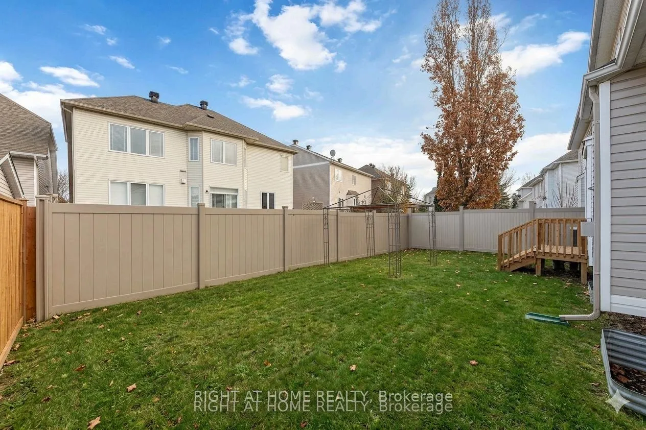 Photo 40 of 104 B Craig Henry Drive, Ottawa, Craig Henry/Woodvale — HOMEH