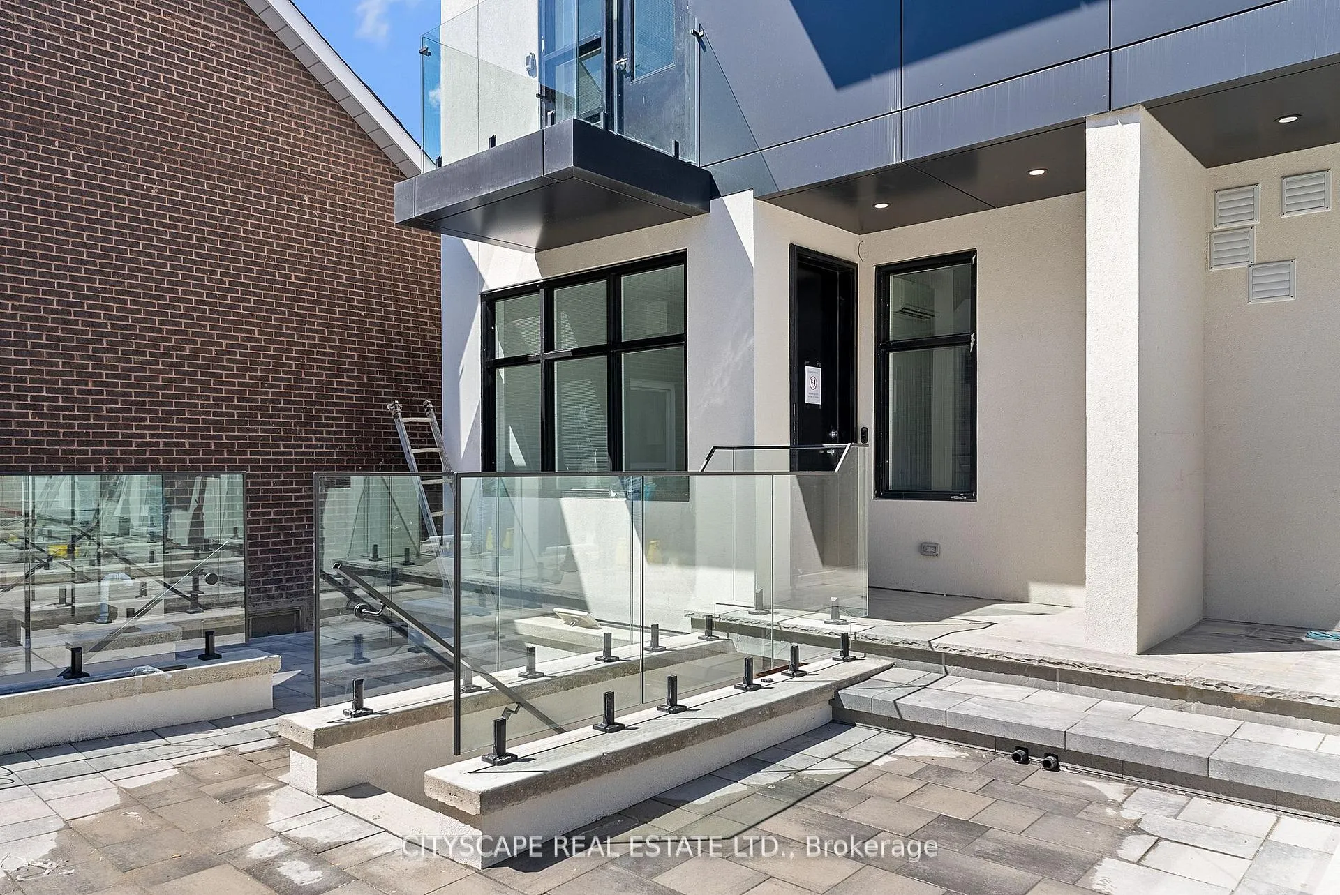 Front of Unit 2 - Main, 587 Oakwood Avenue