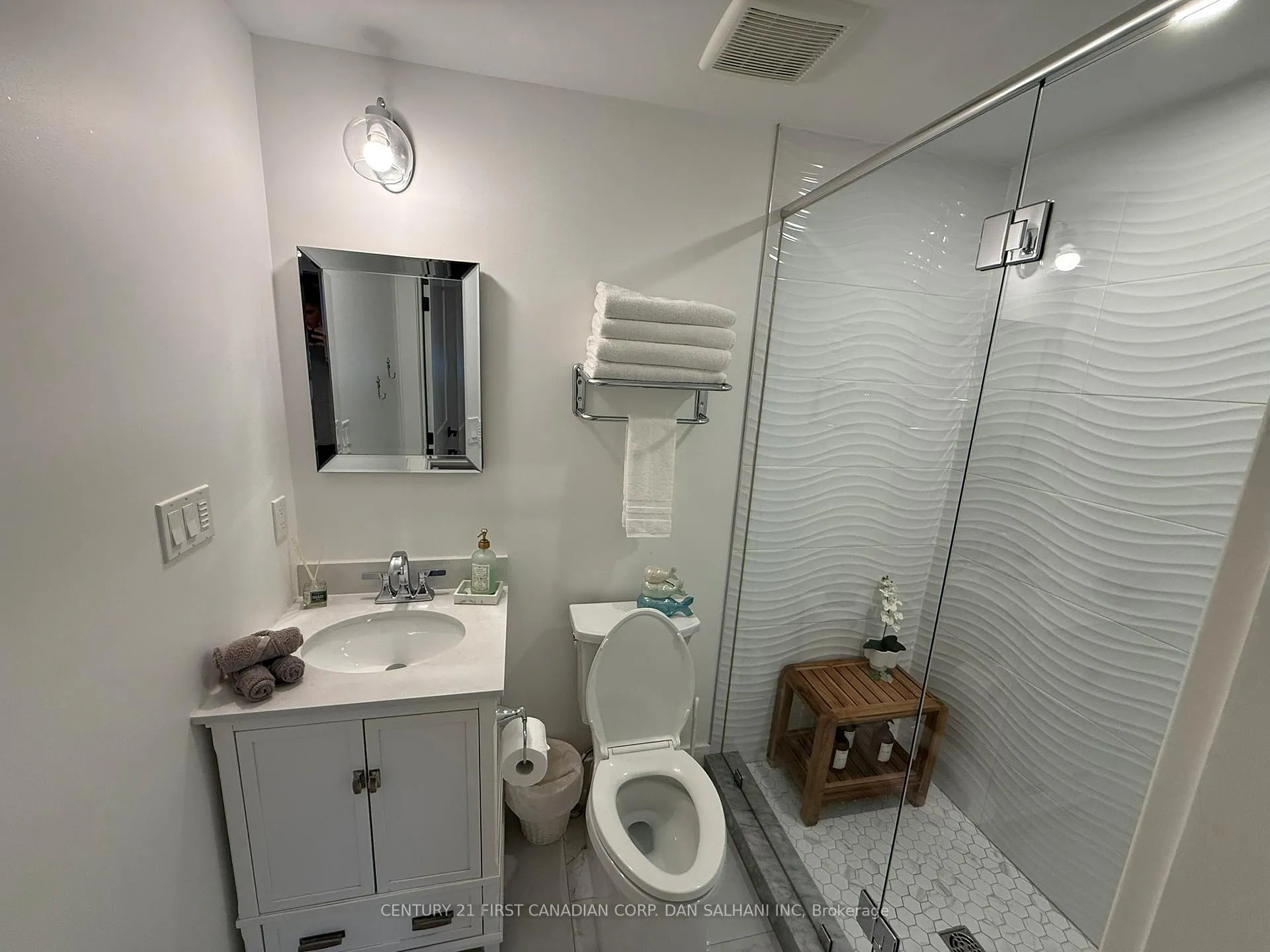 Photo 25 of Unit B, 438 Edith Cavell Boulevard, Central Elgin, Port Stanley — HOMEH