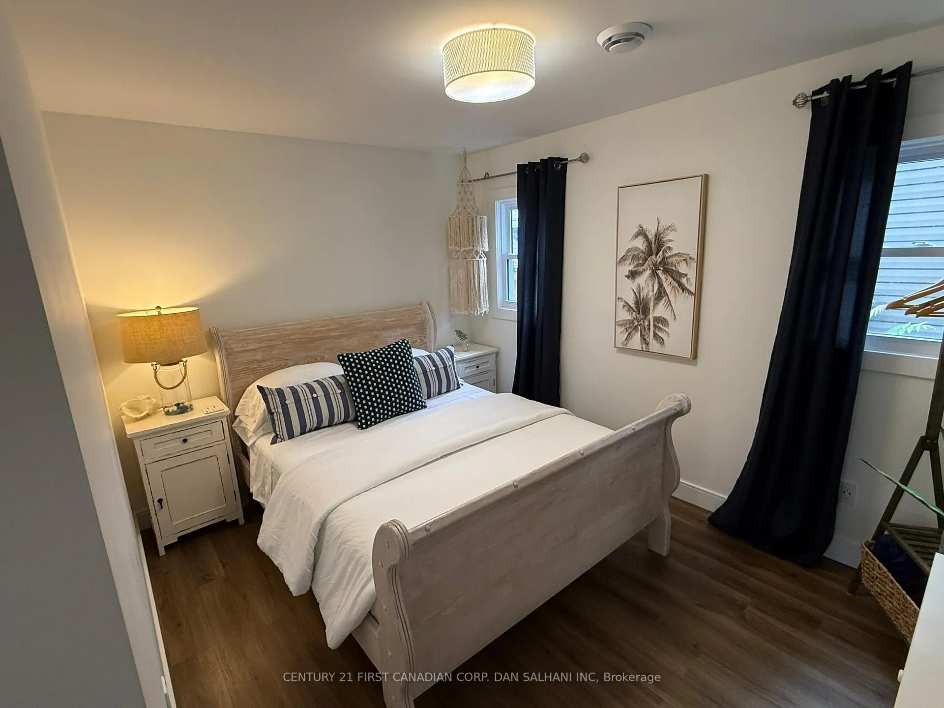 Photo 7 of Unit B, 438 Edith Cavell Boulevard, Central Elgin, Port Stanley — HOMEH