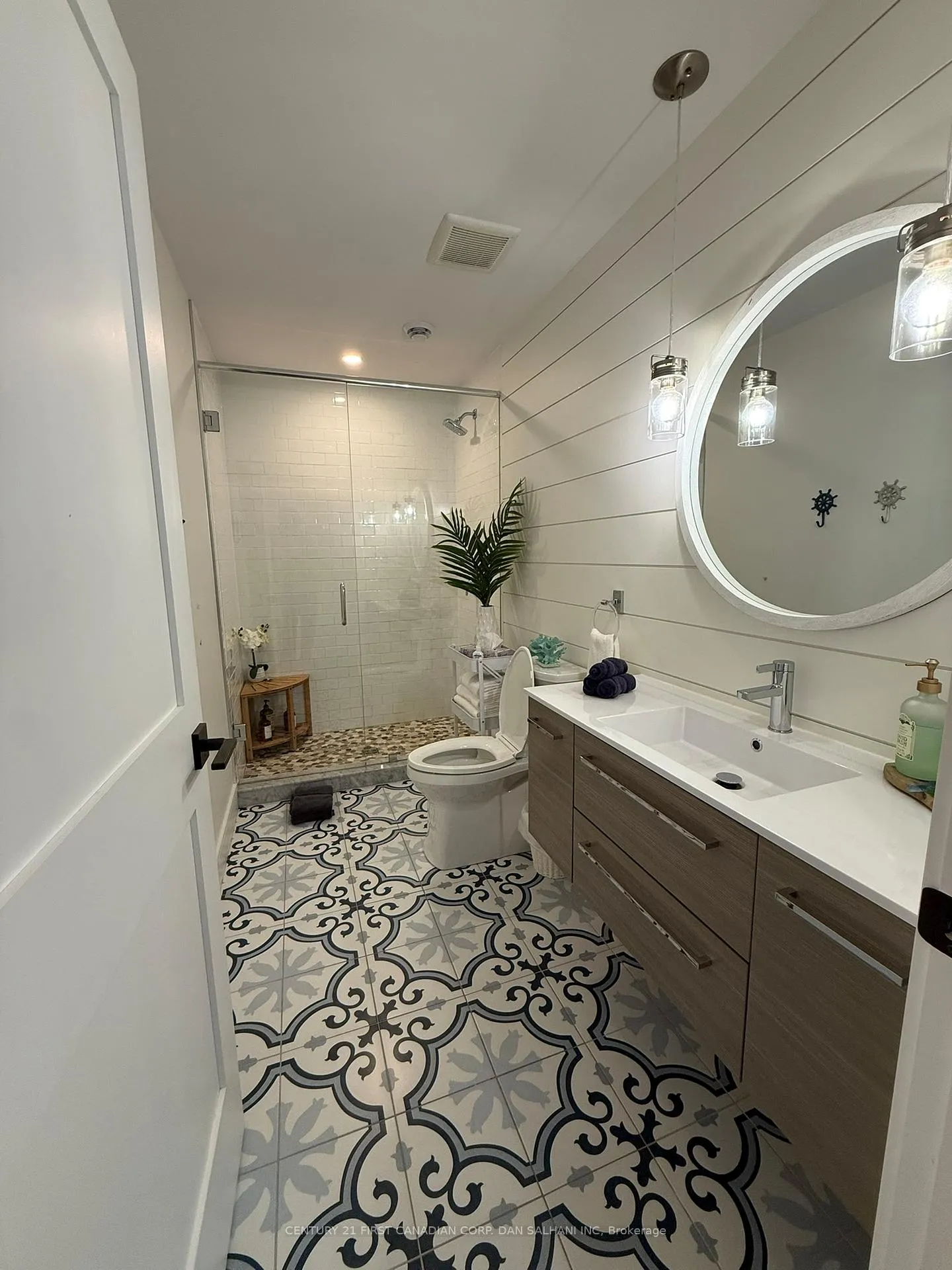 Photo 11 of Unit B, 438 Edith Cavell Boulevard, Central Elgin, Port Stanley — HOMEH