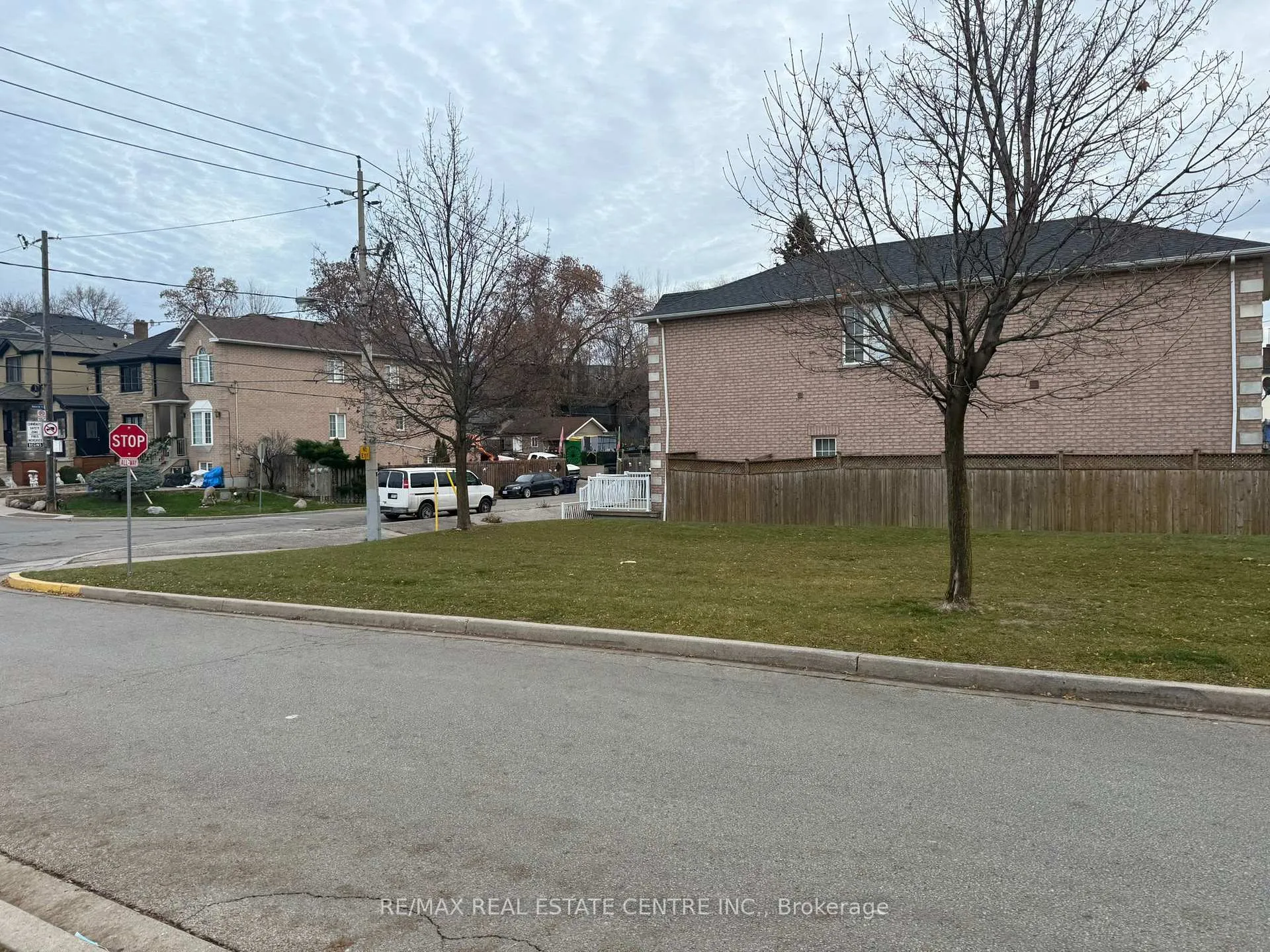 Photo 2 of W/S keele st, North York, Brookhaven-Amesbury — HOMEH