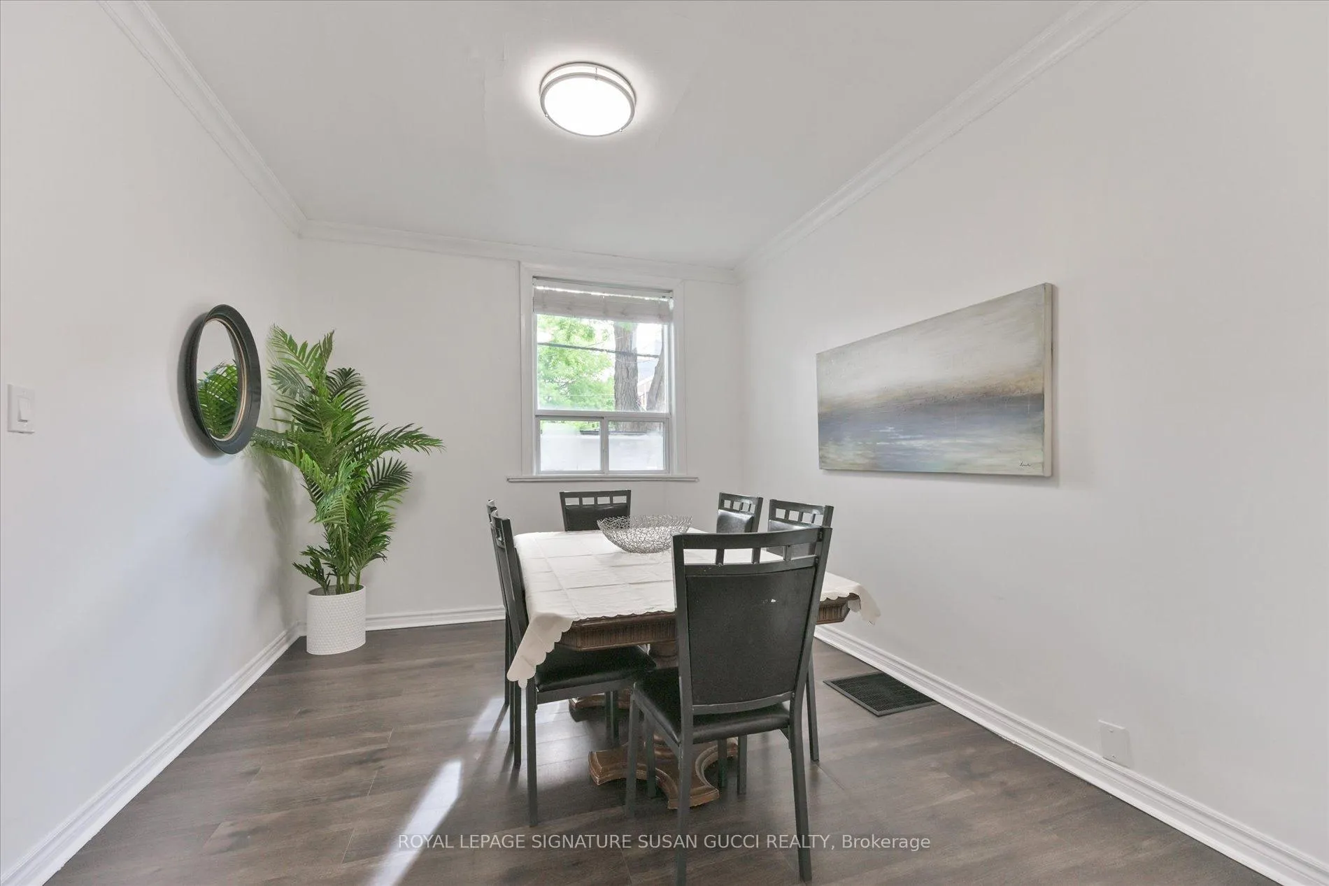Photo 12 of 44 Westlake Avenue, Toronto, East End-Danforth — HOMEH