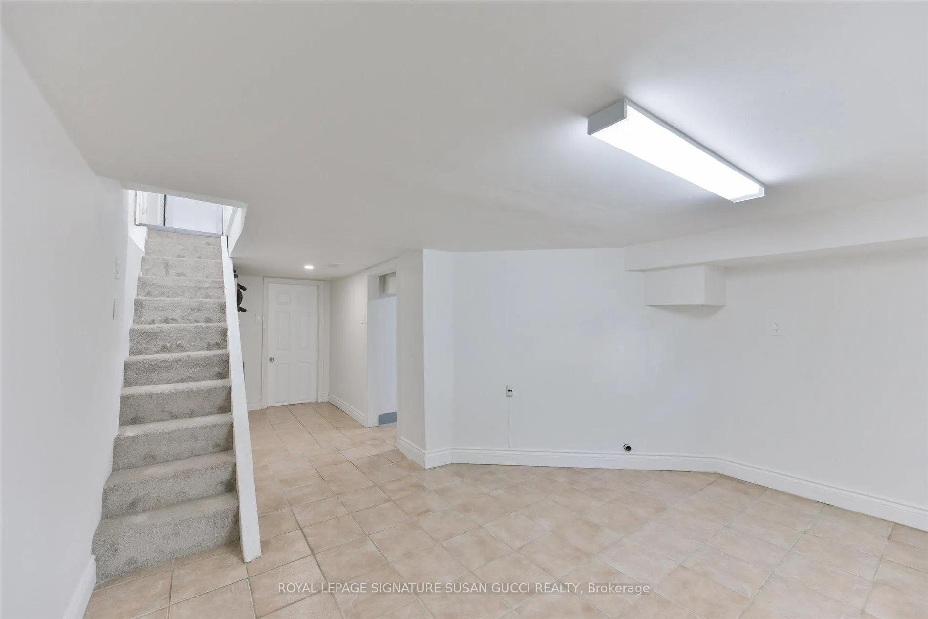Photo 26 of 44 Westlake Avenue, Toronto, East End-Danforth — HOMEH