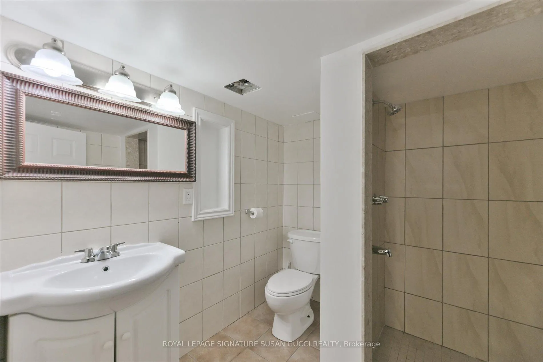 Photo 30 of 44 Westlake Avenue, Toronto, East End-Danforth — HOMEH