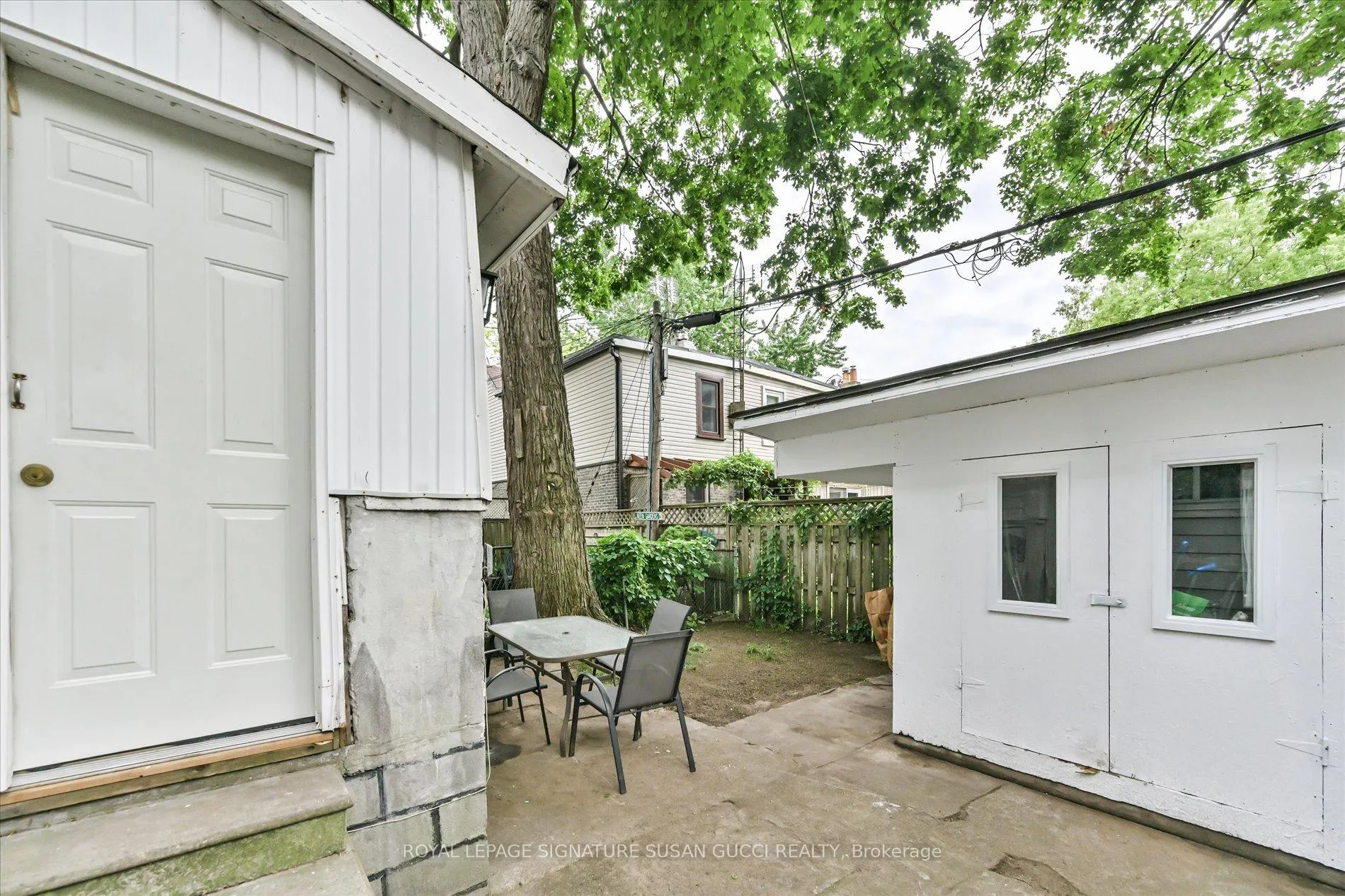 Photo 31 of 44 Westlake Avenue, Toronto, East End-Danforth — HOMEH