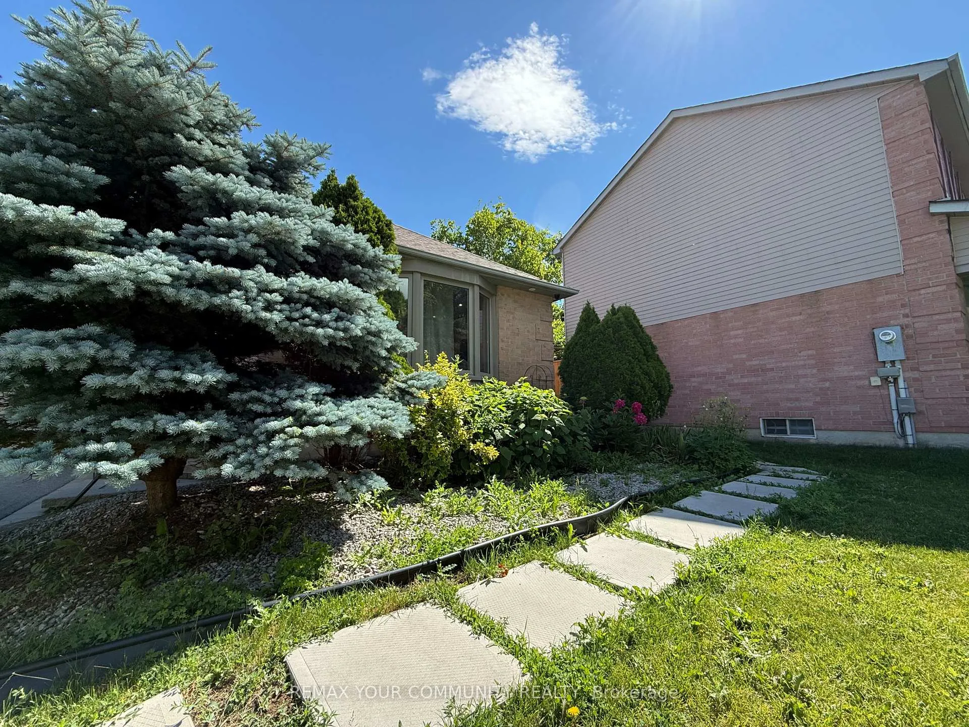 Photo 1 of 6 Albery Crescent, Aurora, Aurora Highlands — HOMEH