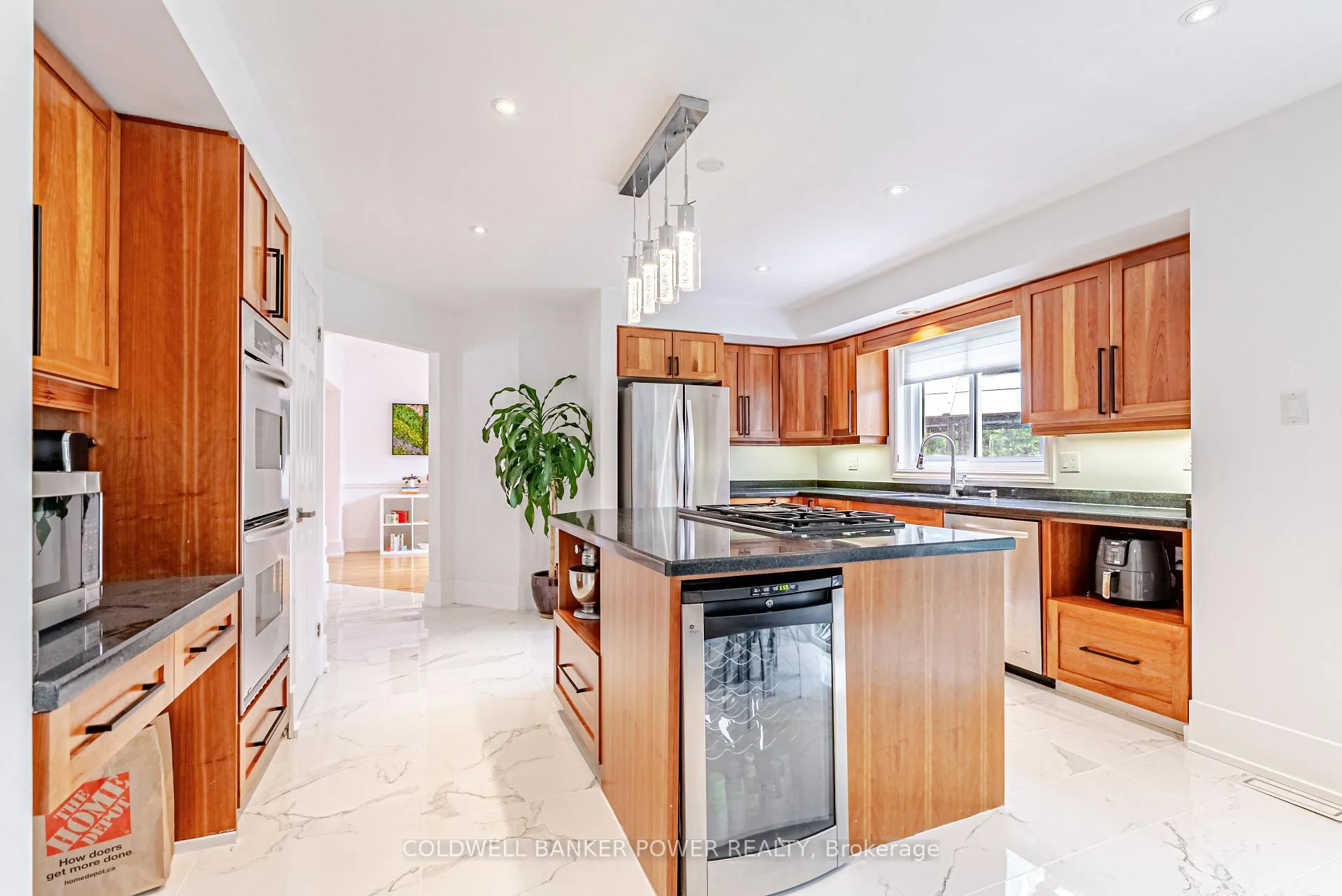 Photo 14 of 54 Grasmere Crescent, London, North A — HOMEH