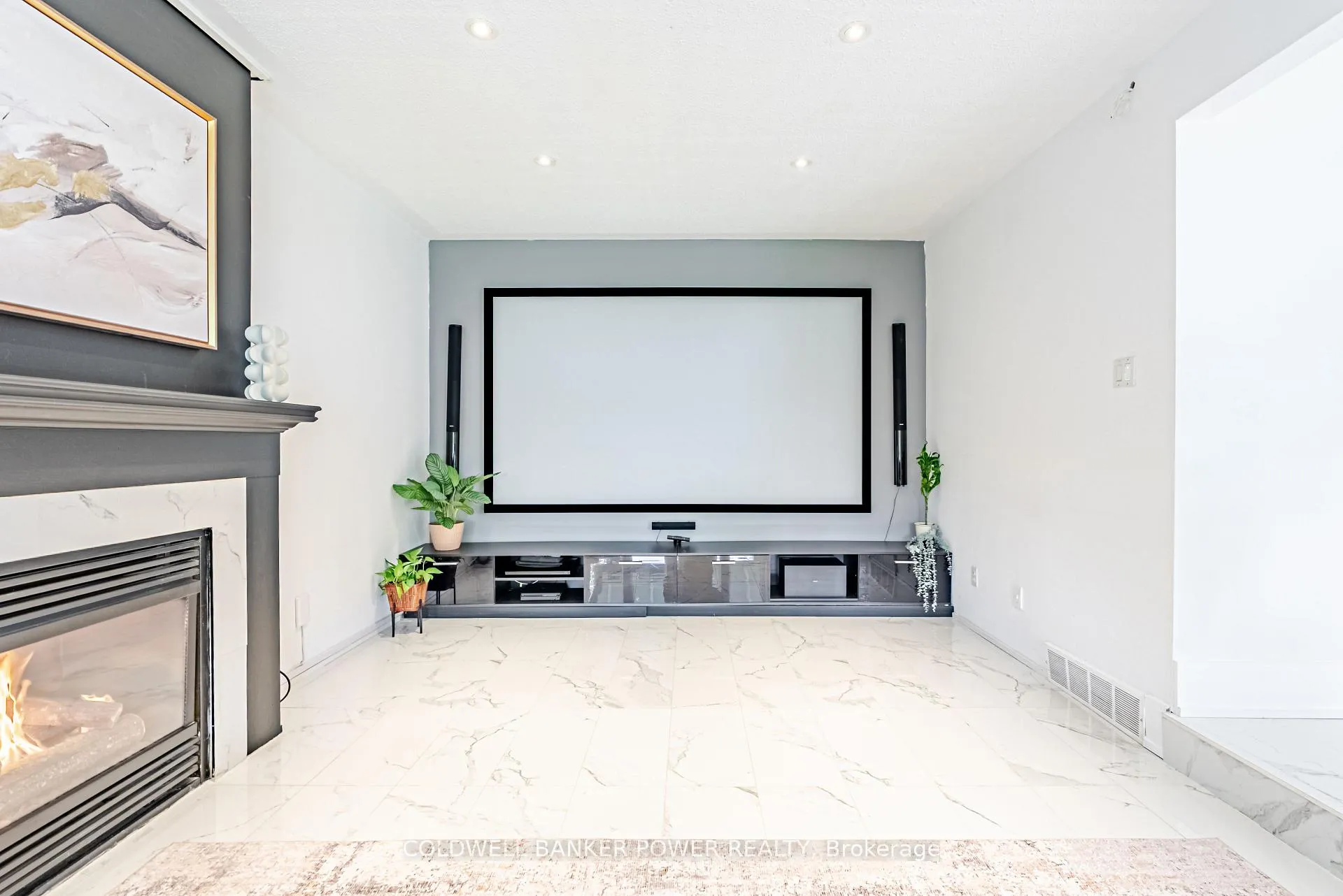 Photo 20 of 54 Grasmere Crescent, London, North A — HOMEH