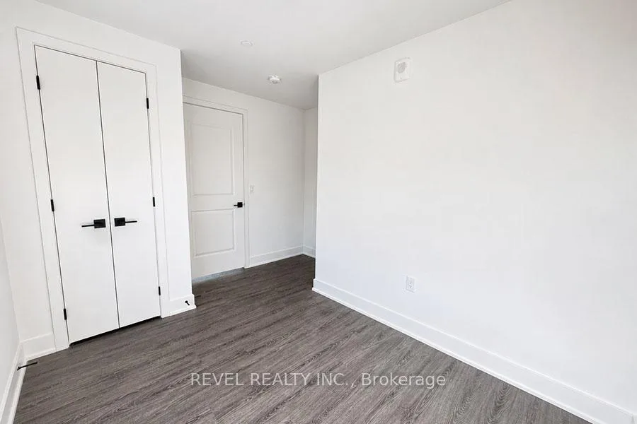 Photo 12 of Unit 819, 575 Conklin Road, Brantford, Empire South — HOMEH