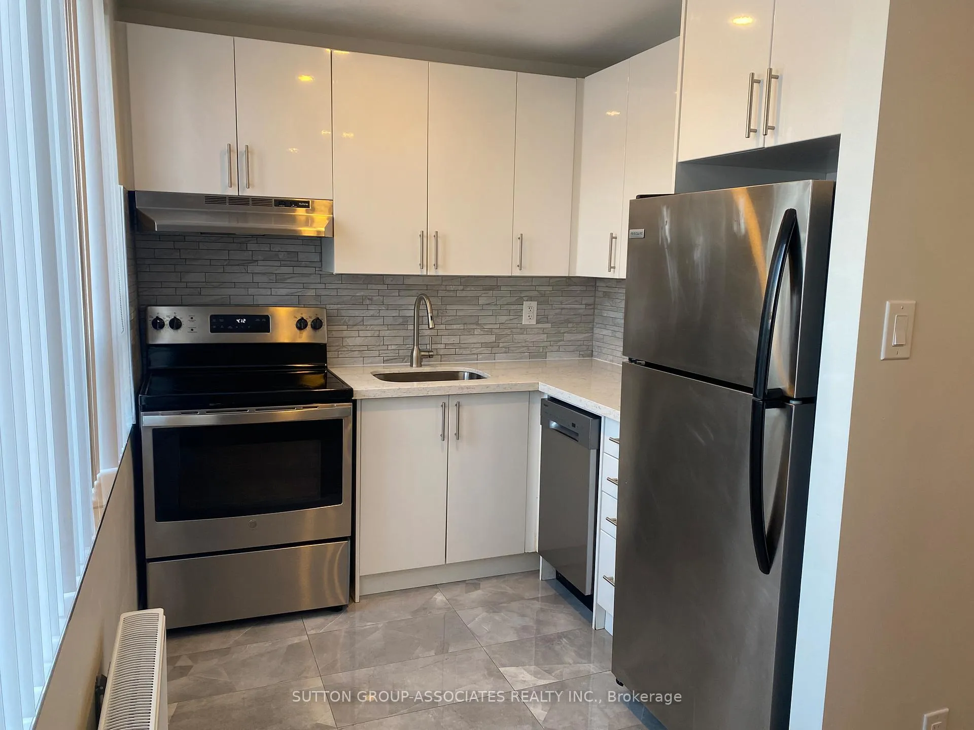 Photo 5 of Unit 304, 180 Vaughan Road, Toronto, Humewood-Cedarvale — HOMEH