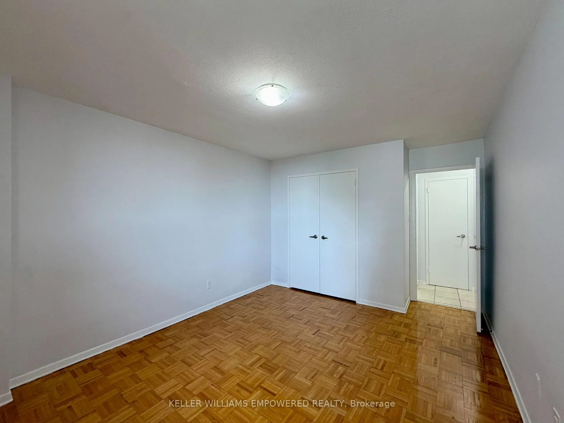 Photo 13 of Unit 807, 225 Davisville Avenue, Toronto, Mount Pleasant West — HOMEH