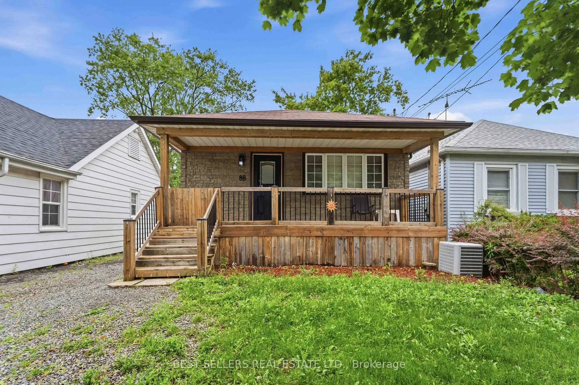 Photo 1 of 88 Rykert Street, St. Catharines, Western Hill — HOMEH