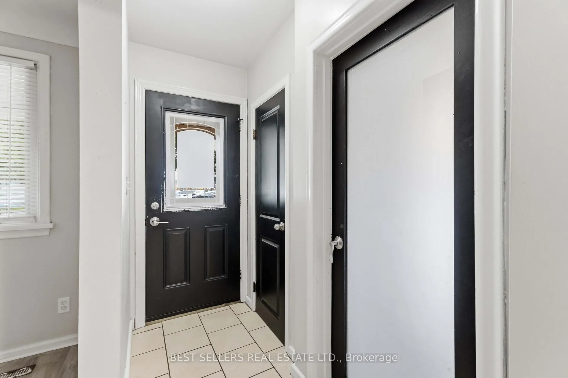 Photo 2 of 88 Rykert Street, St. Catharines, Western Hill — HOMEH