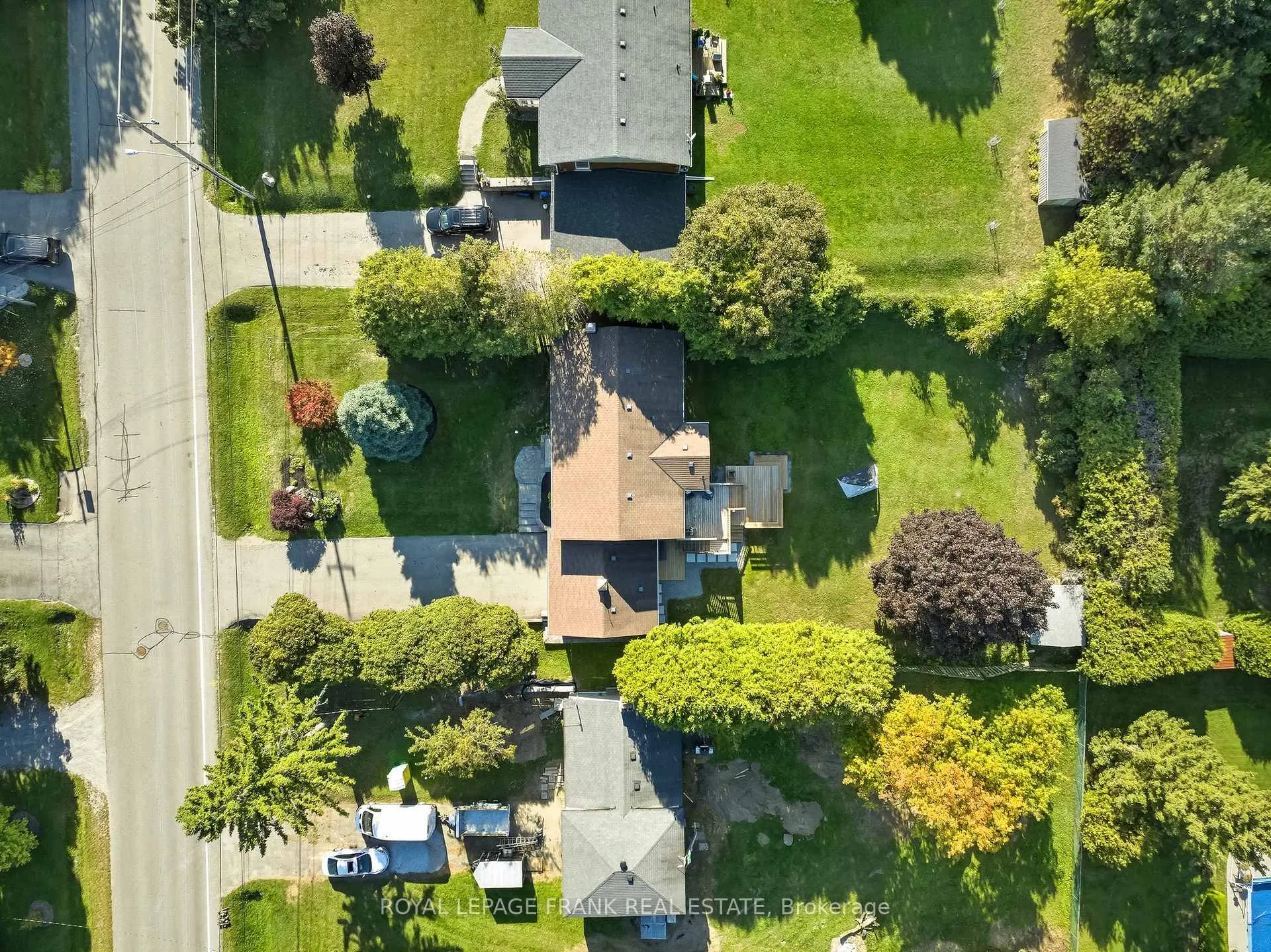 Photo 3 of 22 Young Street, Uxbridge — HOMEH
