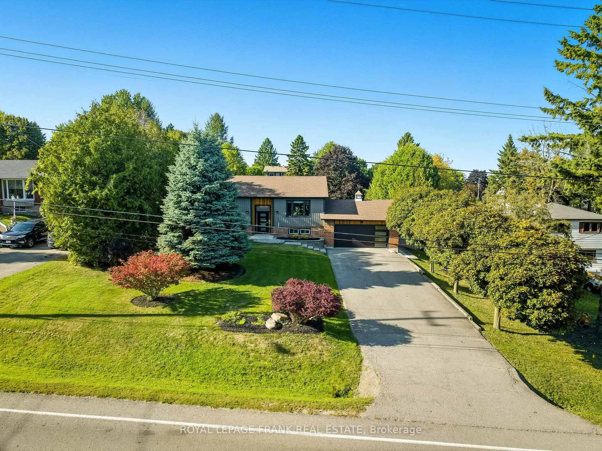 Photo 5 of 22 Young Street, Uxbridge — HOMEH
