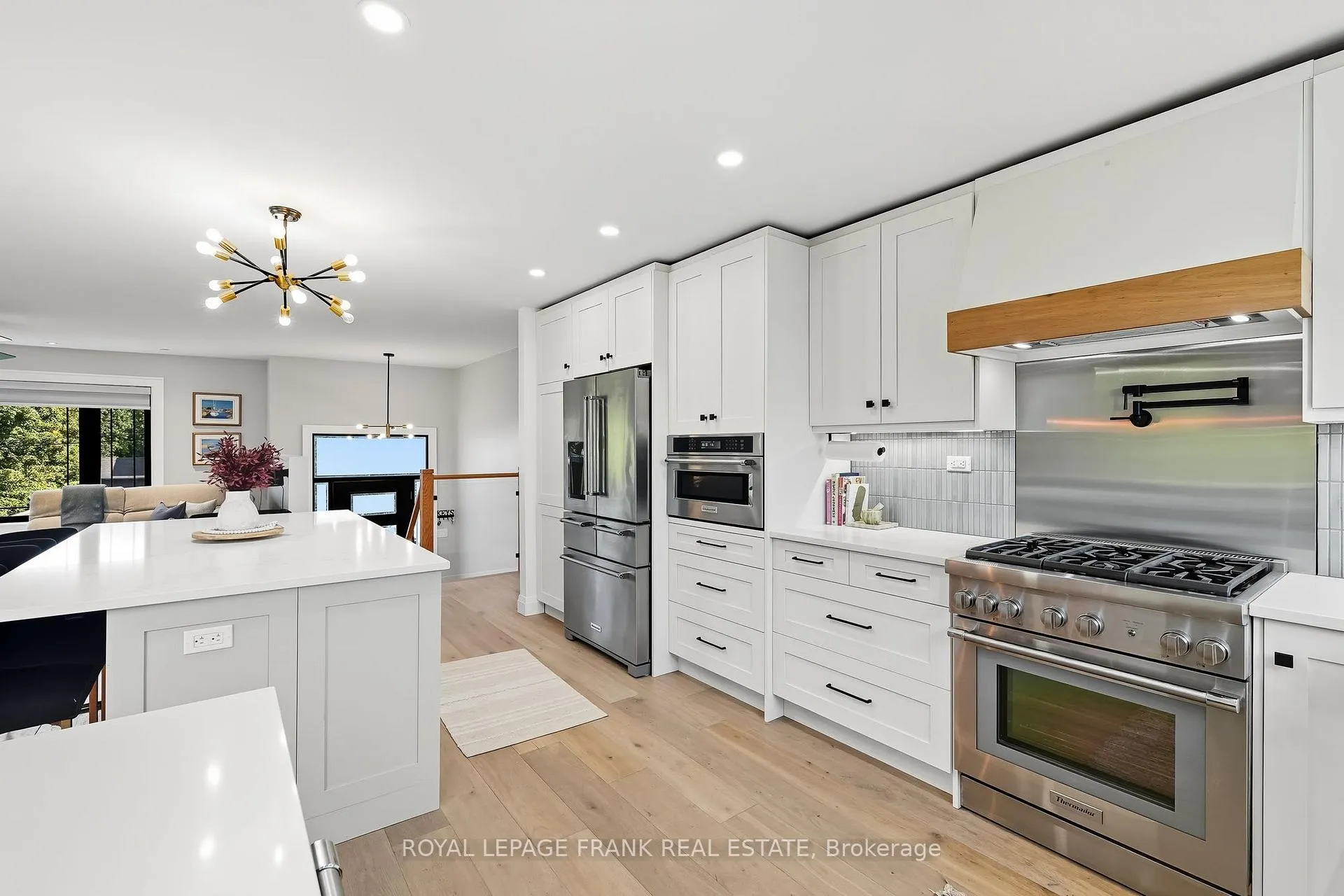 Photo 16 of 22 Young Street, Uxbridge — HOMEH