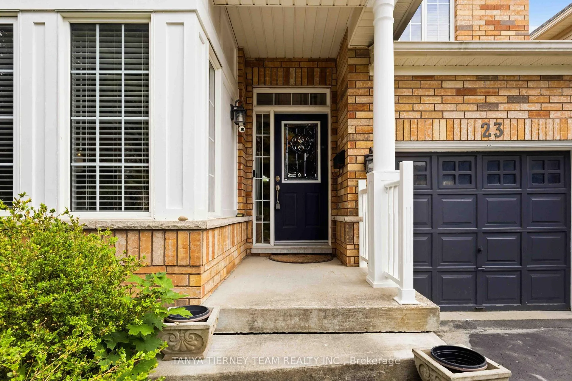 Photo 4 of 23 Cody Avenue, Whitby, Brooklin — HOMEH