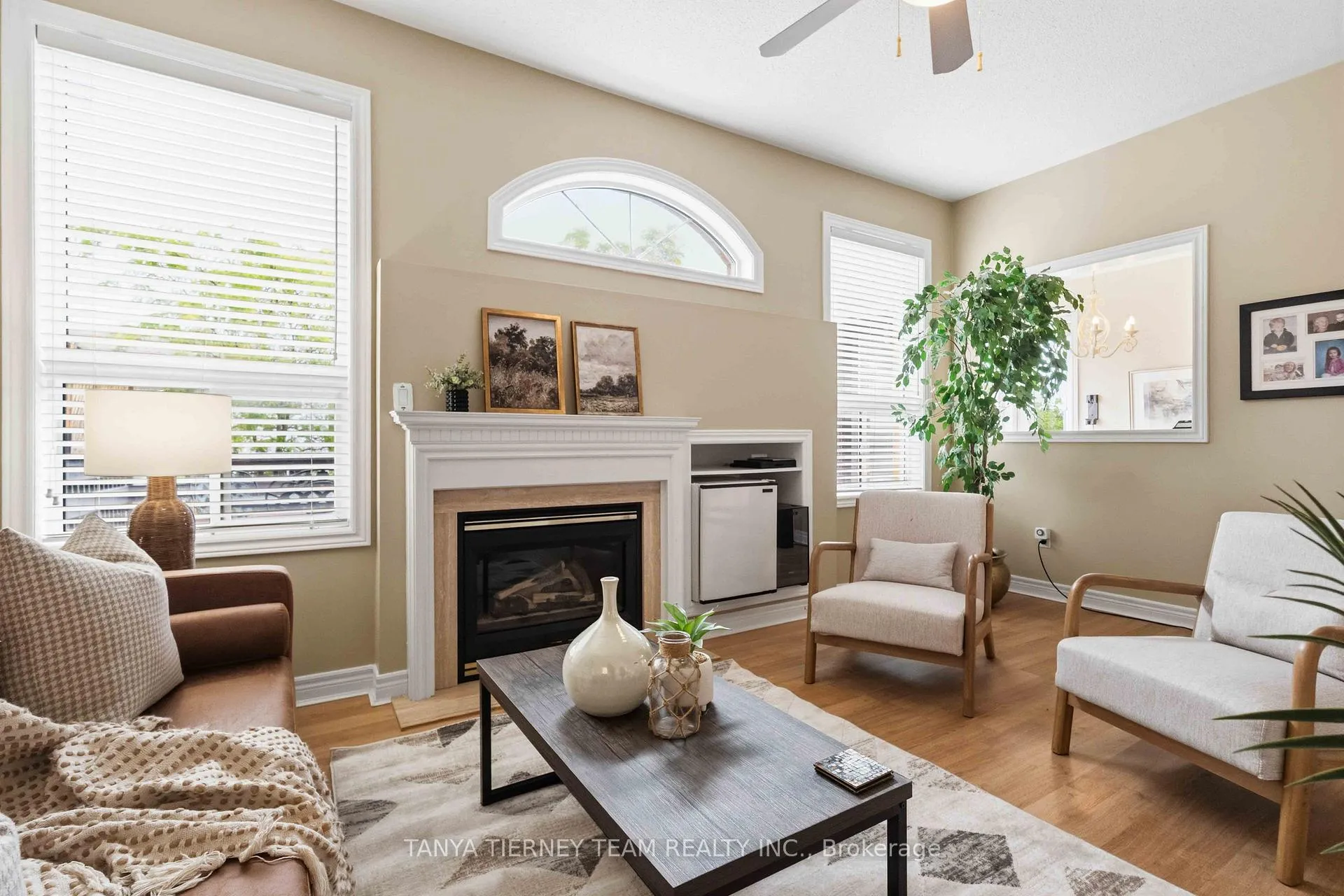 Photo 16 of 23 Cody Avenue, Whitby, Brooklin — HOMEH