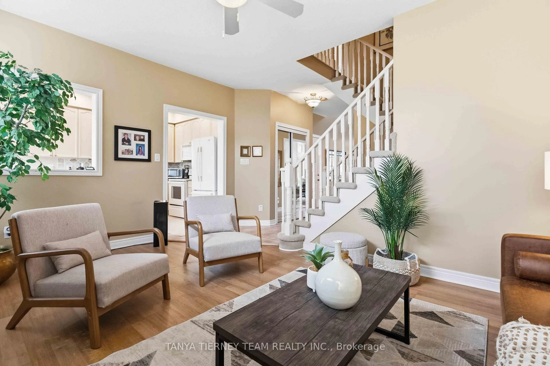 Photo 17 of 23 Cody Avenue, Whitby, Brooklin — HOMEH