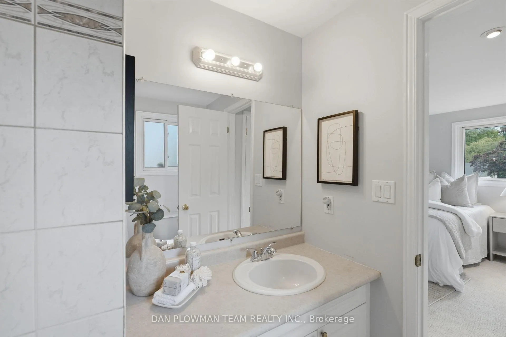 Photo 27 of 11 Mcclarnan Road, Ajax, South East — HOMEH