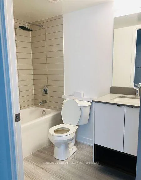 Photo 10 of Unit B328, 1119 Cooke Boulevard, Burlington, LaSalle — HOMEH