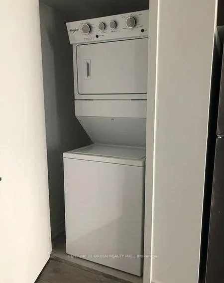 Photo 14 of Unit B328, 1119 Cooke Boulevard, Burlington, LaSalle — HOMEH