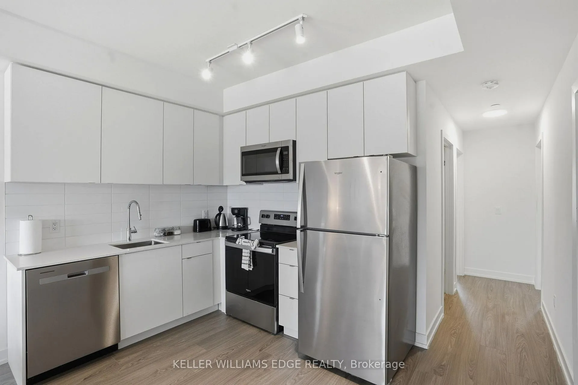 Photo 14 of 16 E Chester Avenue, St. Catharines, E. Chester — HOMEH