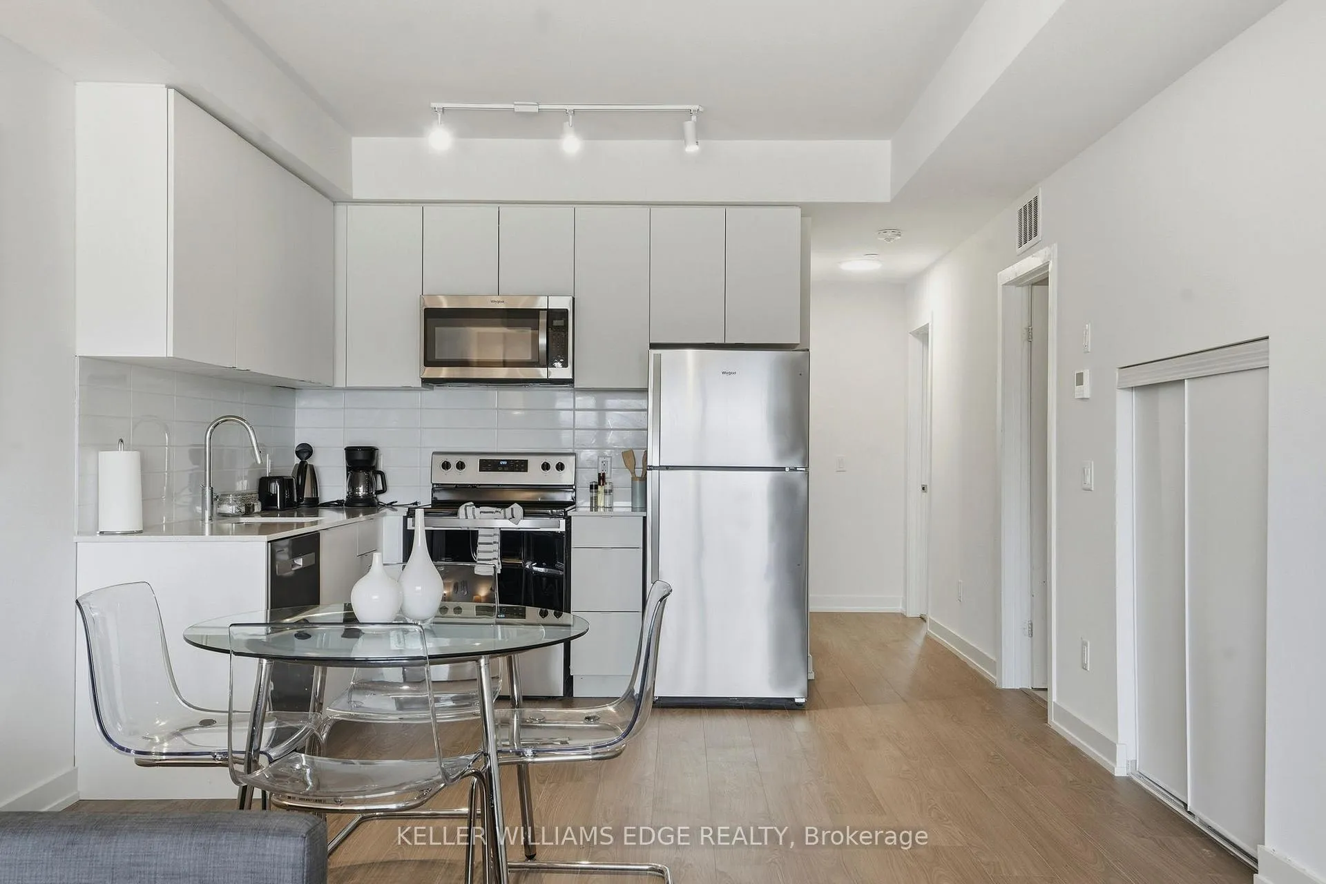 Photo 20 of 16 E Chester Avenue, St. Catharines, E. Chester — HOMEH