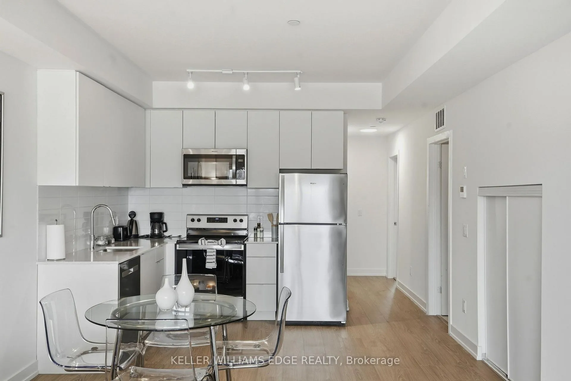 Photo 22 of 16 E Chester Avenue, St. Catharines, E. Chester — HOMEH